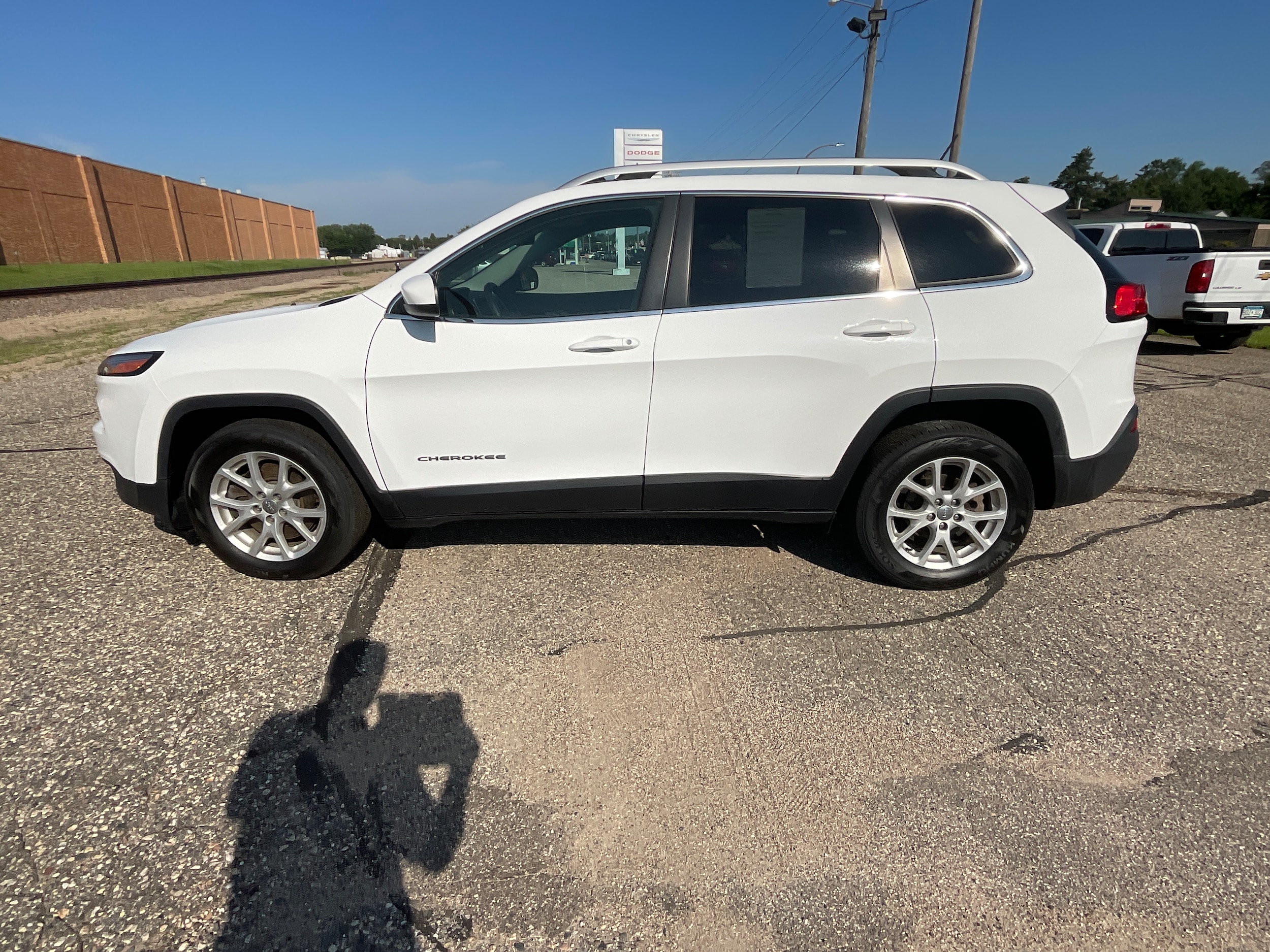 Used 2017 Jeep Cherokee Latitude with VIN 1C4PJLCB2HW603356 for sale in Litchfield, Minnesota
