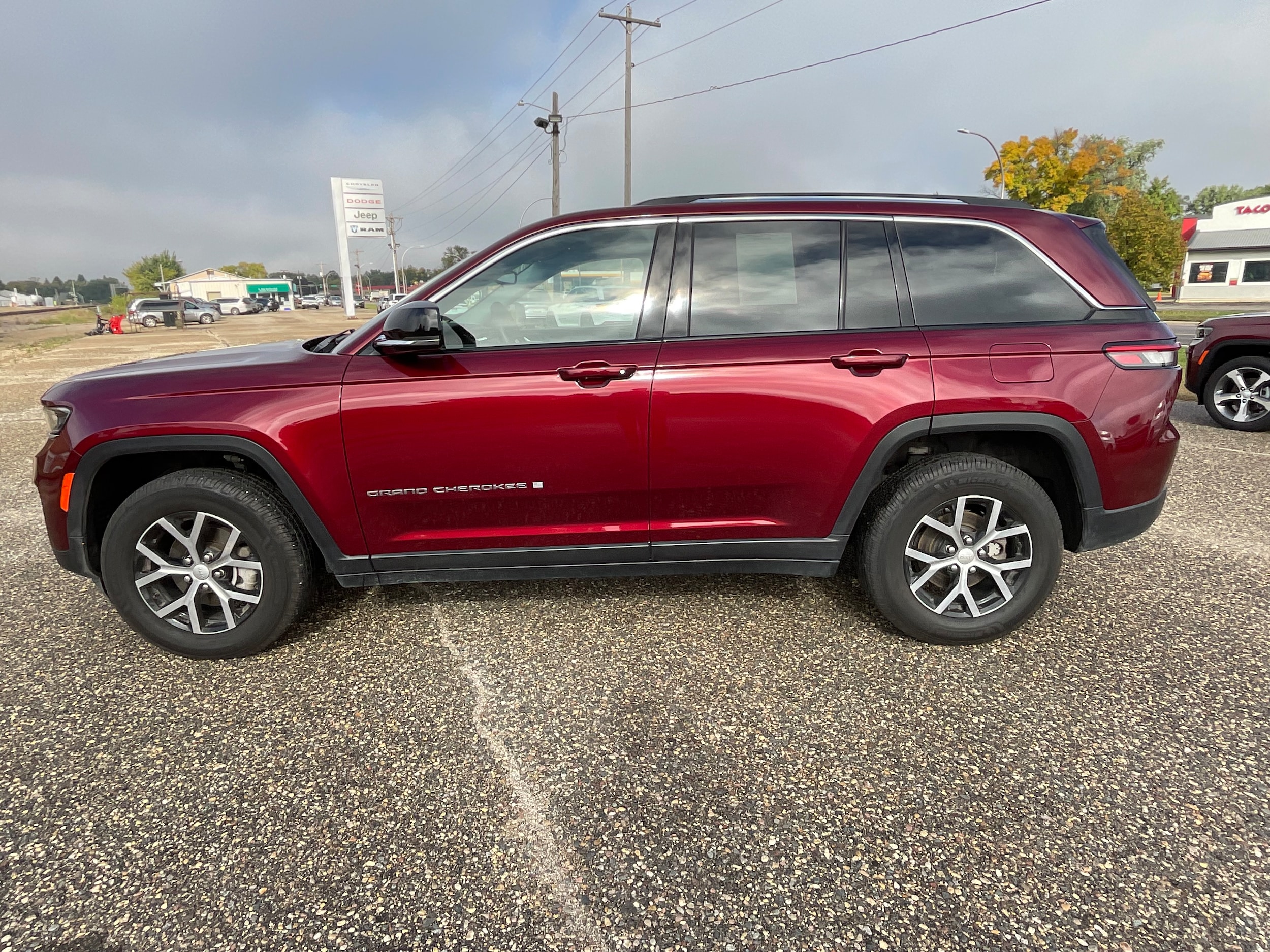 Used 2023 Jeep Grand Cherokee Limited with VIN 1C4RJHBG2PC538818 for sale in Litchfield, Minnesota