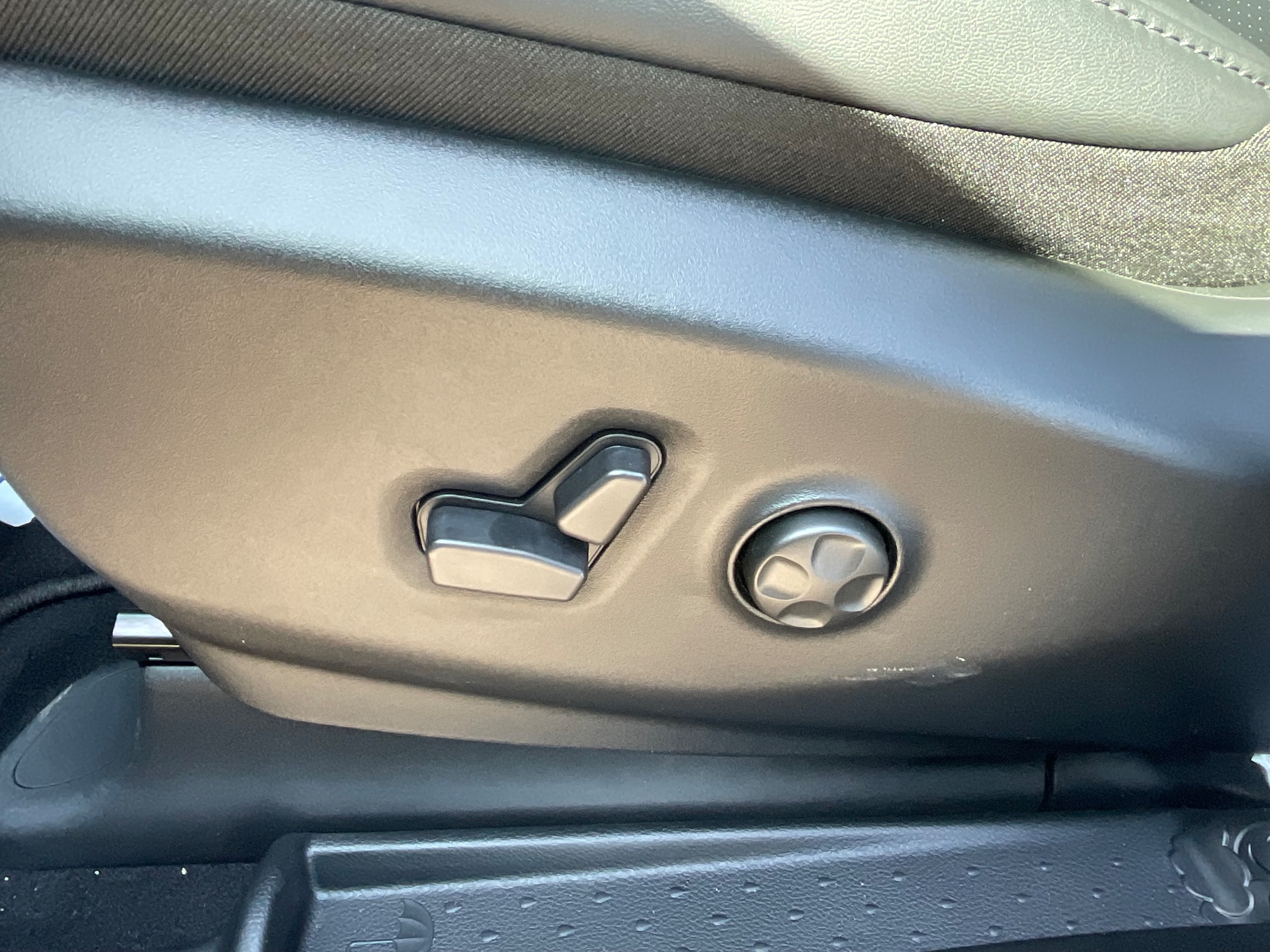 2026 Chrysler Voyager LX - Photo 29