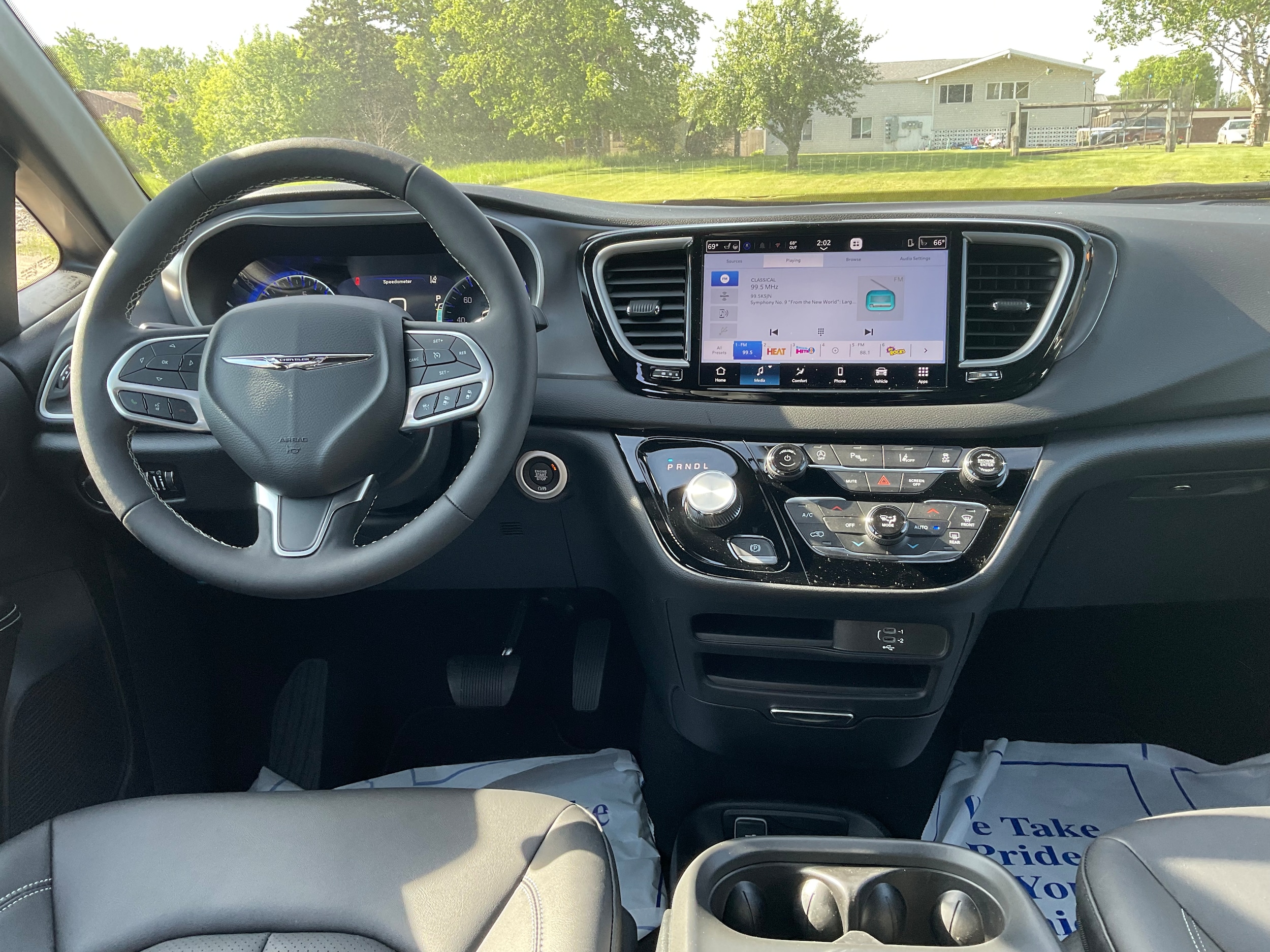 2026 Chrysler Voyager LX - Photo 21