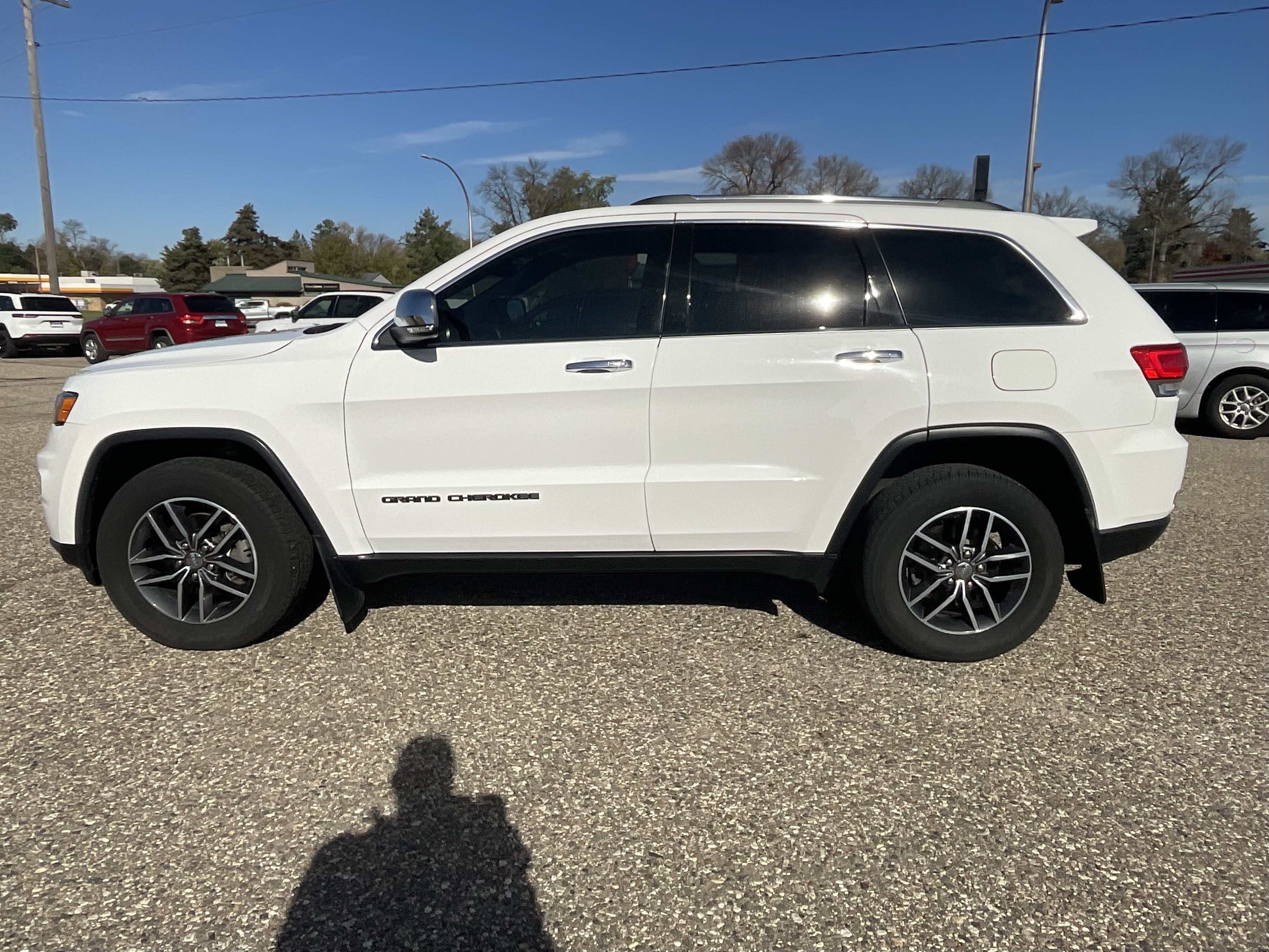 Used 2018 Jeep Grand Cherokee Limited with VIN 1C4RJFBG4JC397083 for sale in Litchfield, Minnesota