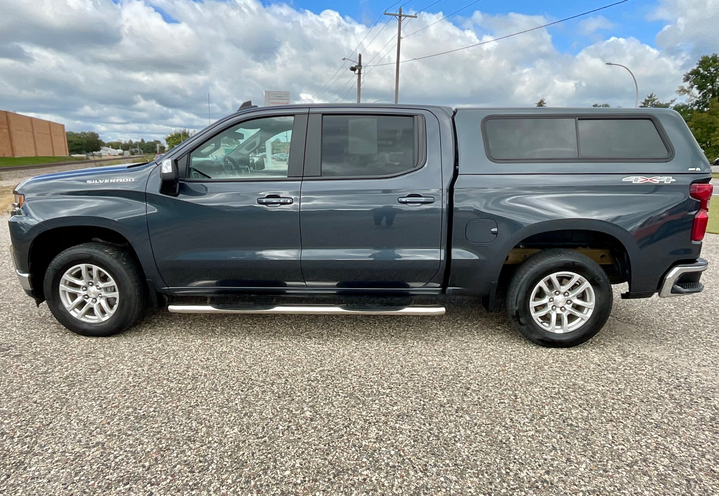 Used 2022 Chevrolet Silverado 1500 Limited LT with VIN 1GCUYDED8NZ169179 for sale in Litchfield, Minnesota