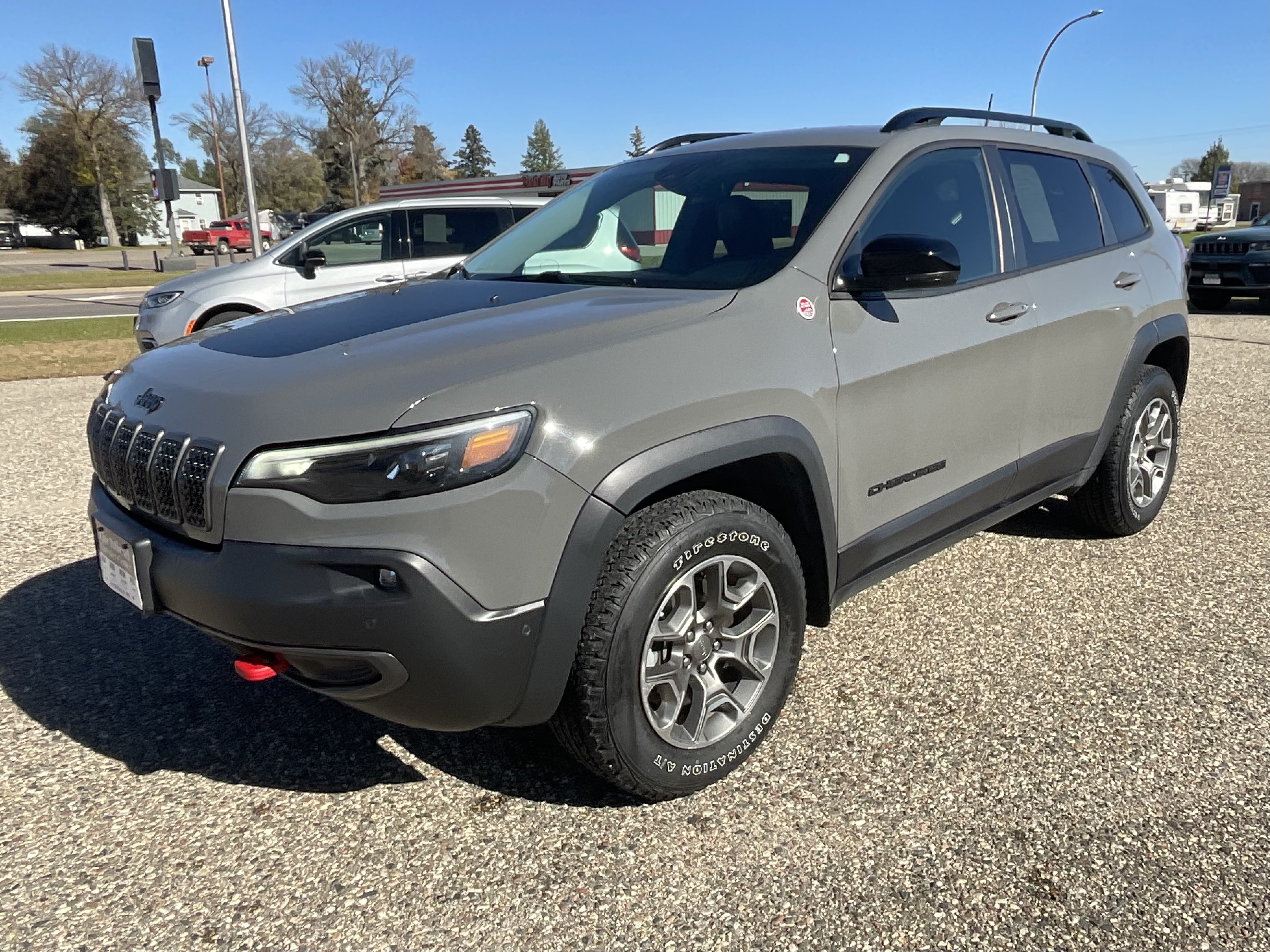 2023 Jeep Cherokee Trailhawk