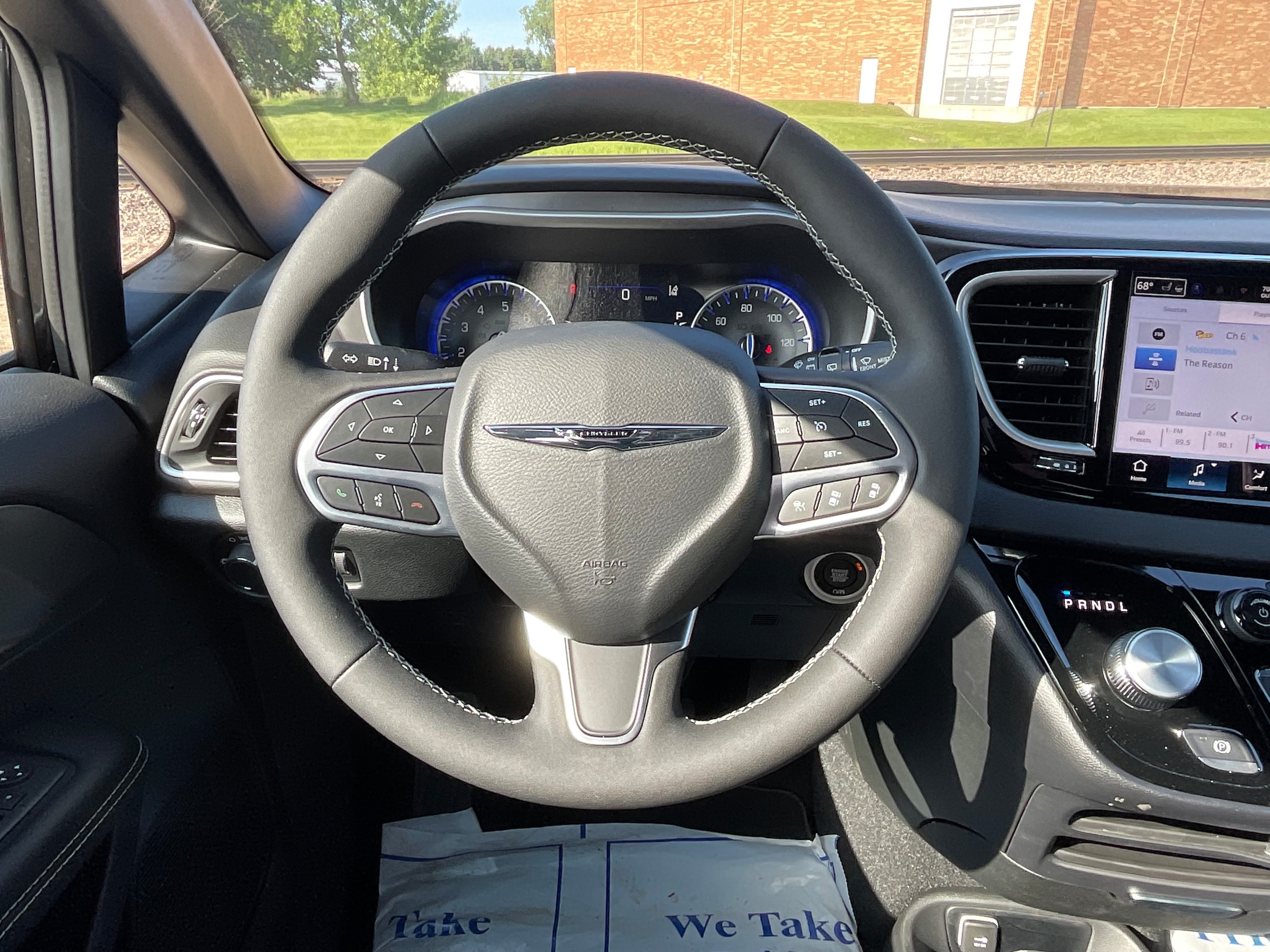 2026 Chrysler Voyager LX - Photo 24