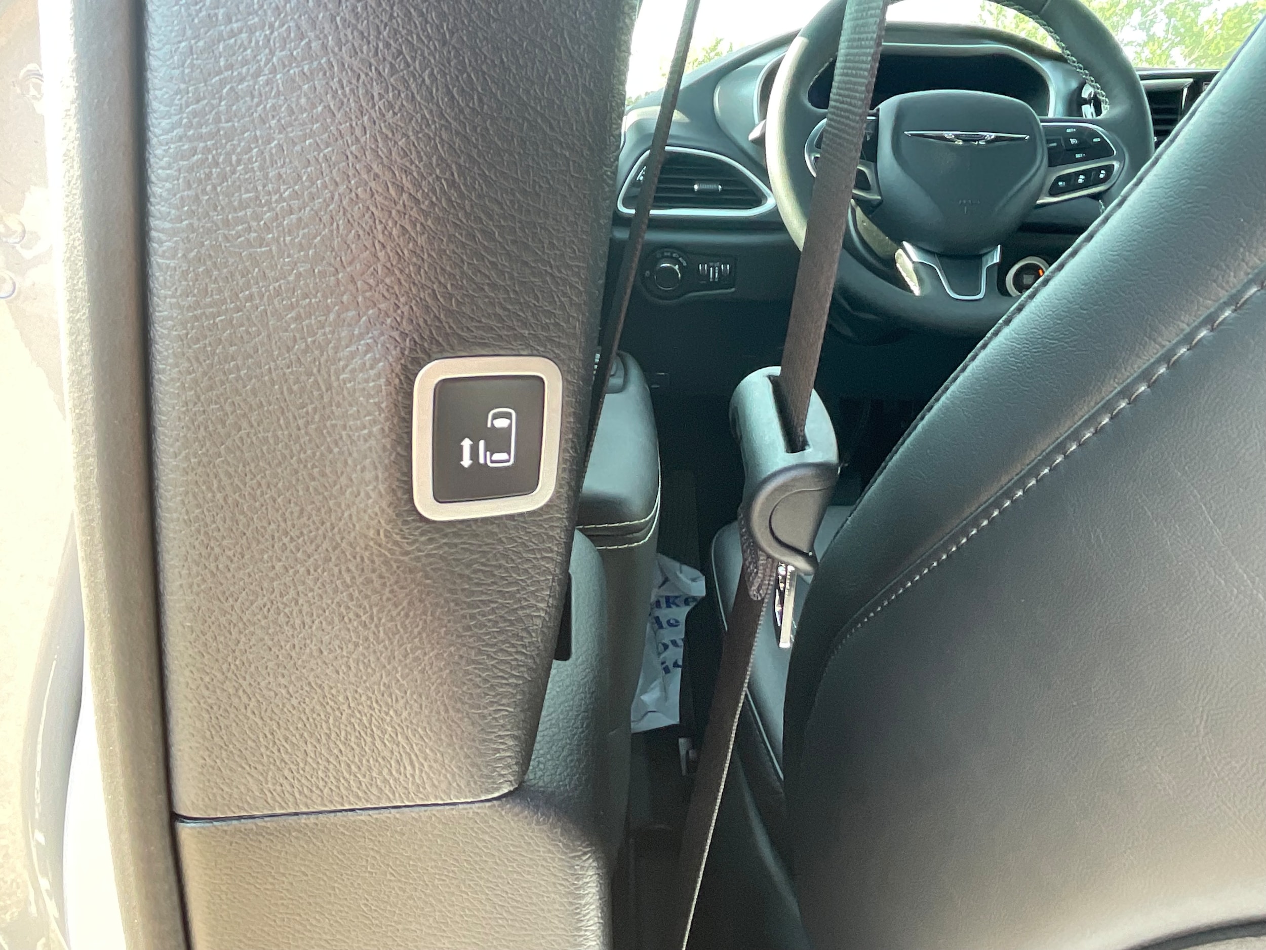 2026 Chrysler Voyager LX - Photo 28