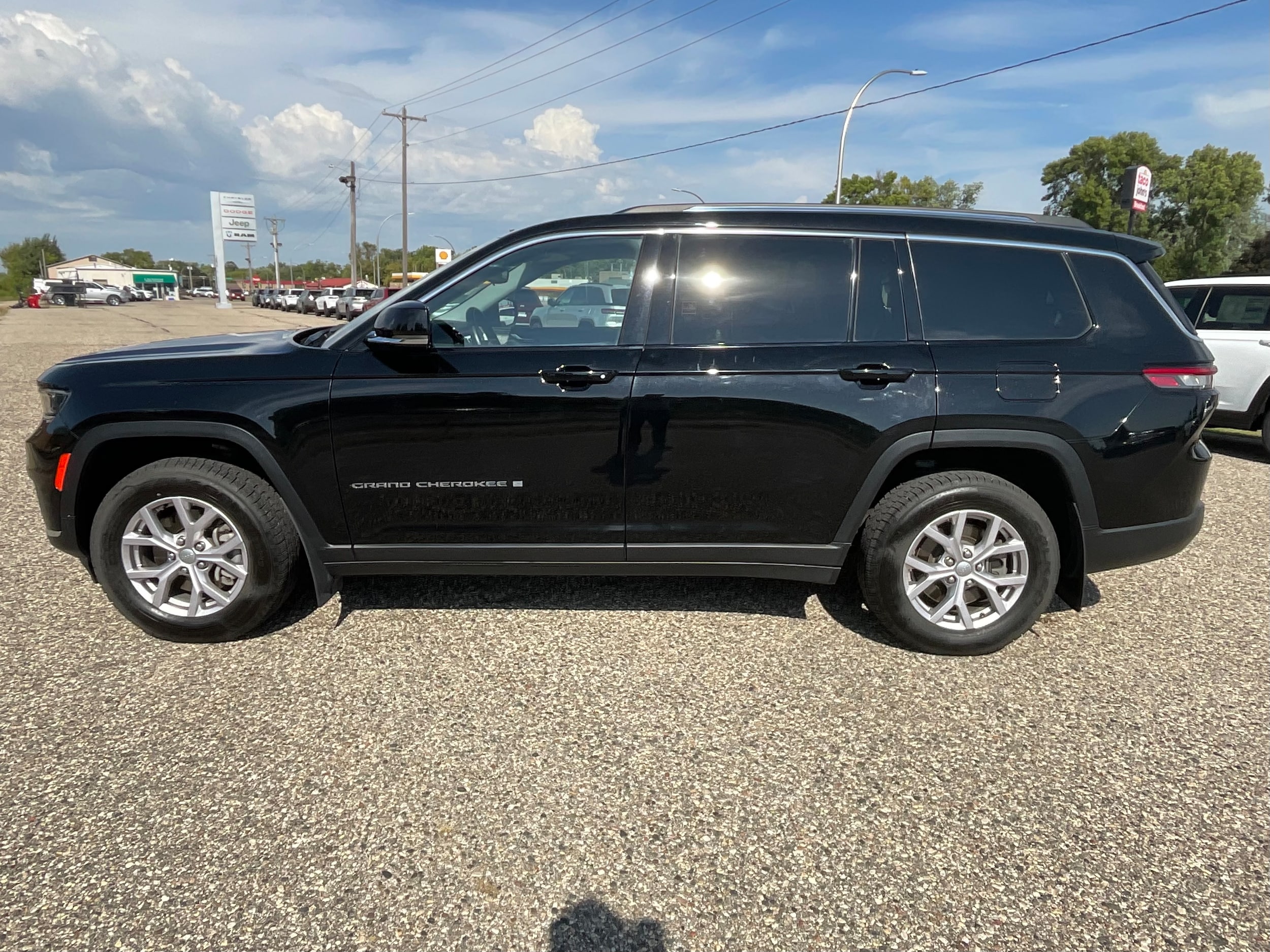 Used 2022 Jeep Grand Cherokee L Limited with VIN 1C4RJKBG2N8538976 for sale in Litchfield, Minnesota