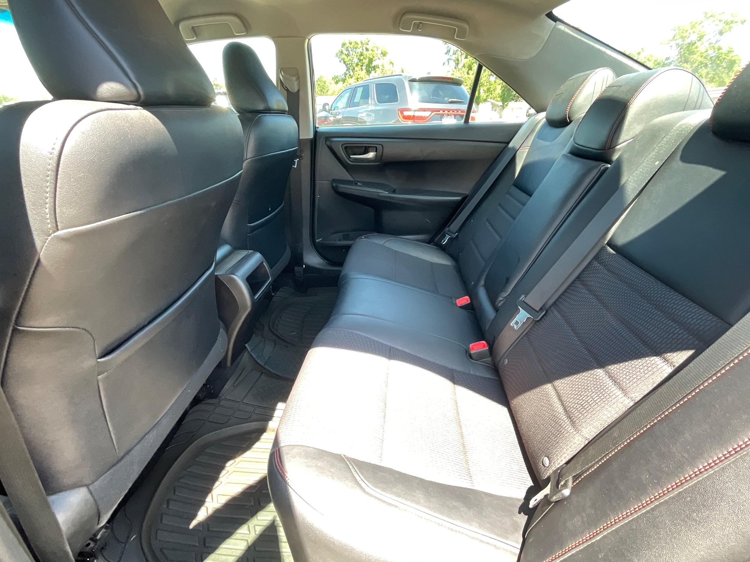2016 Toyota Camry Special Edition - Photo 17