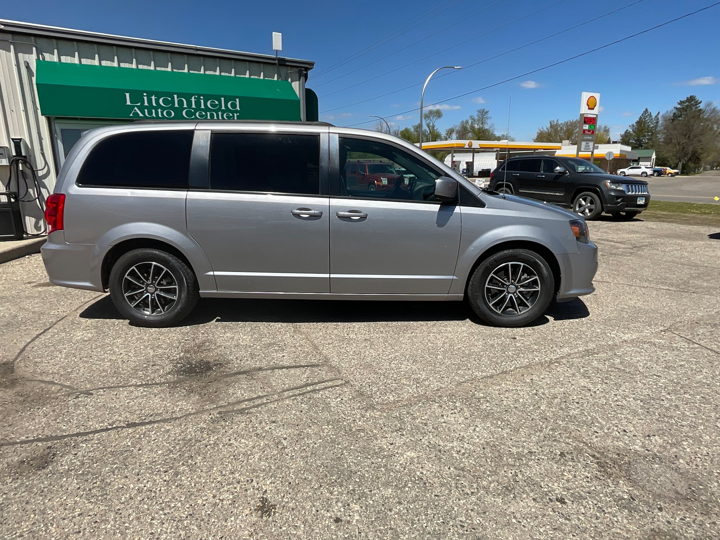Used 2019 Dodge Grand Caravan GT with VIN 2C4RDGEG1KR521201 for sale in Litchfield, Minnesota