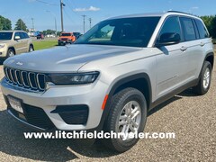 2025 Jeep Grand Cherokee LAREDO 4X4 HEATED SEATS/ WHEEL 6200LB TOW PKG $39277 Sport Utility