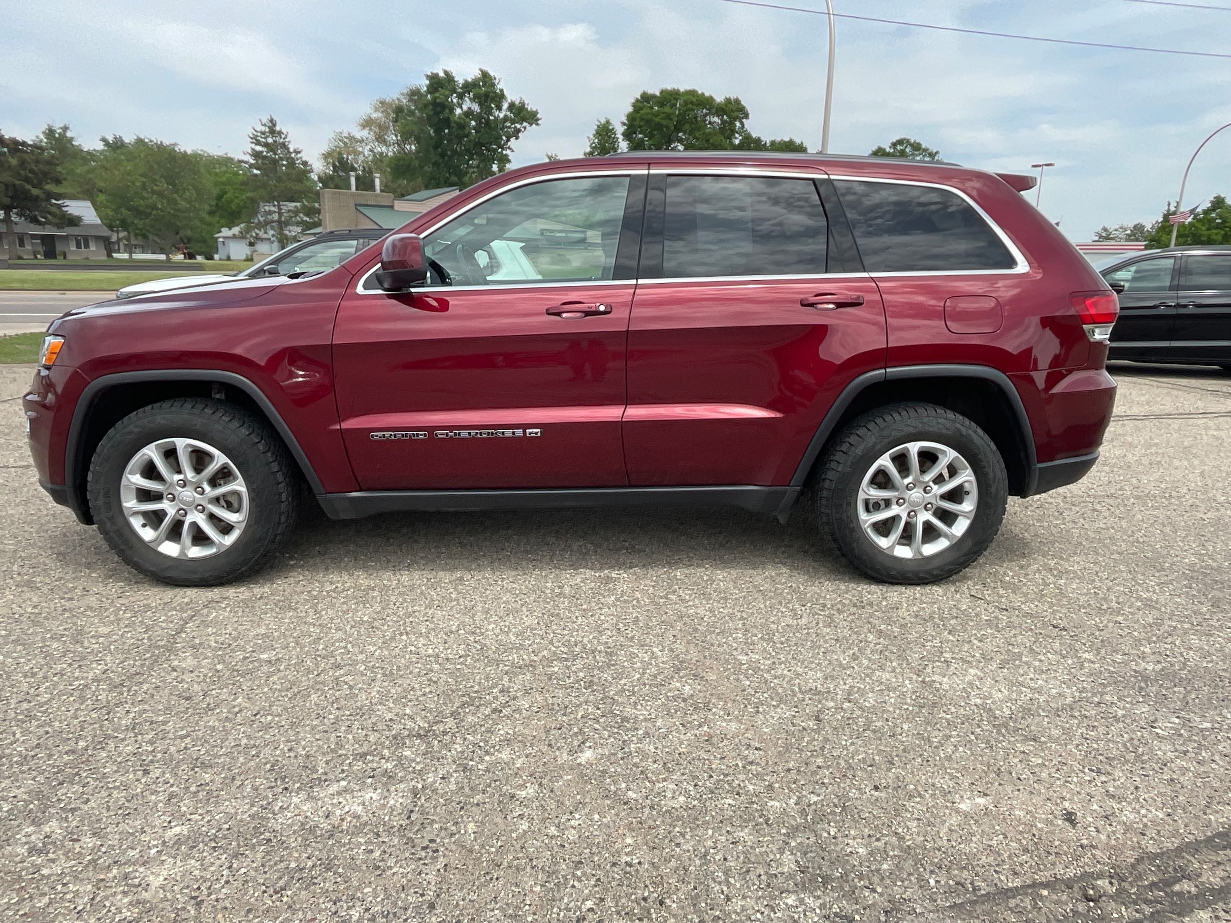 Used 2022 Jeep Grand Cherokee WK Laredo E with VIN 1C4RJFAG6NC139848 for sale in Litchfield, Minnesota
