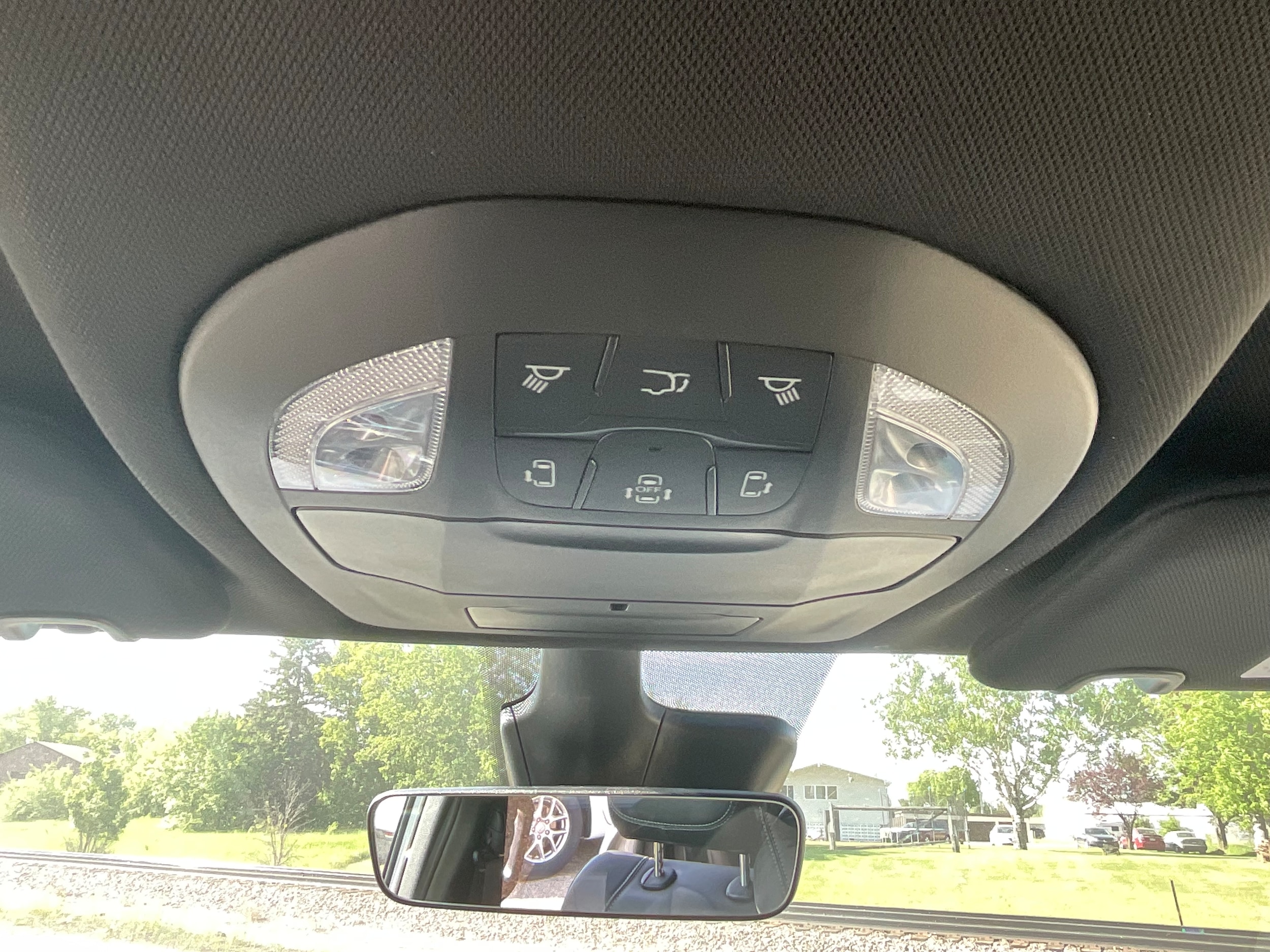 2026 Chrysler Voyager LX - Photo 25