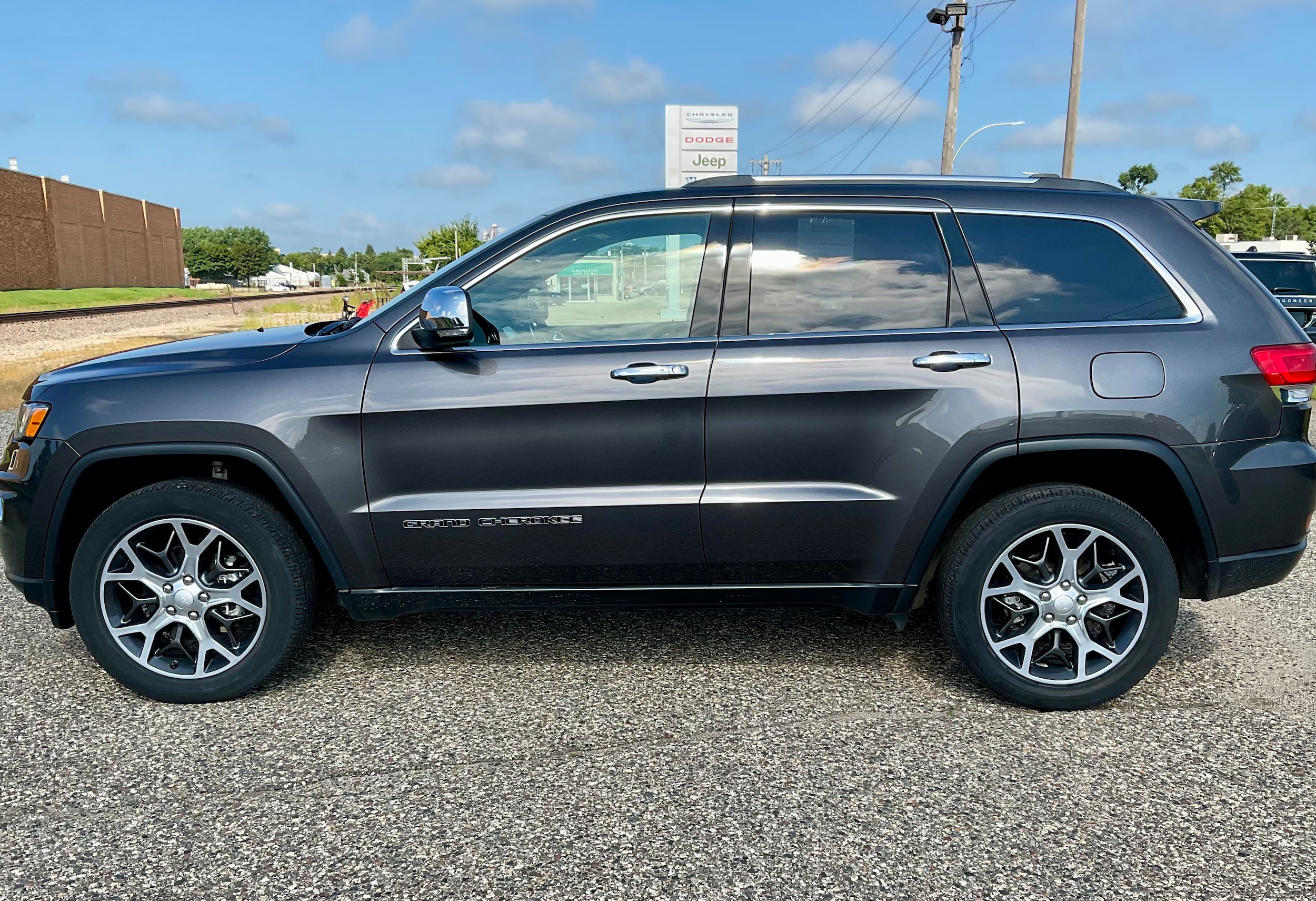 Used 2019 Jeep Grand Cherokee Limited with VIN 1C4RJFBG2KC782000 for sale in Litchfield, Minnesota