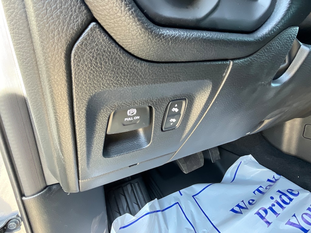 2026 Ram 1500 Big Horn photo 3