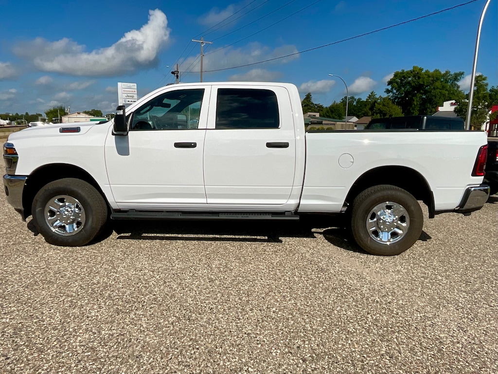 2026 Ram 3500 Tradesman photo 3