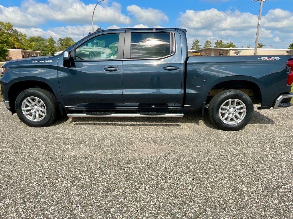 2022 Chevrolet Silverado 1500 photo 3