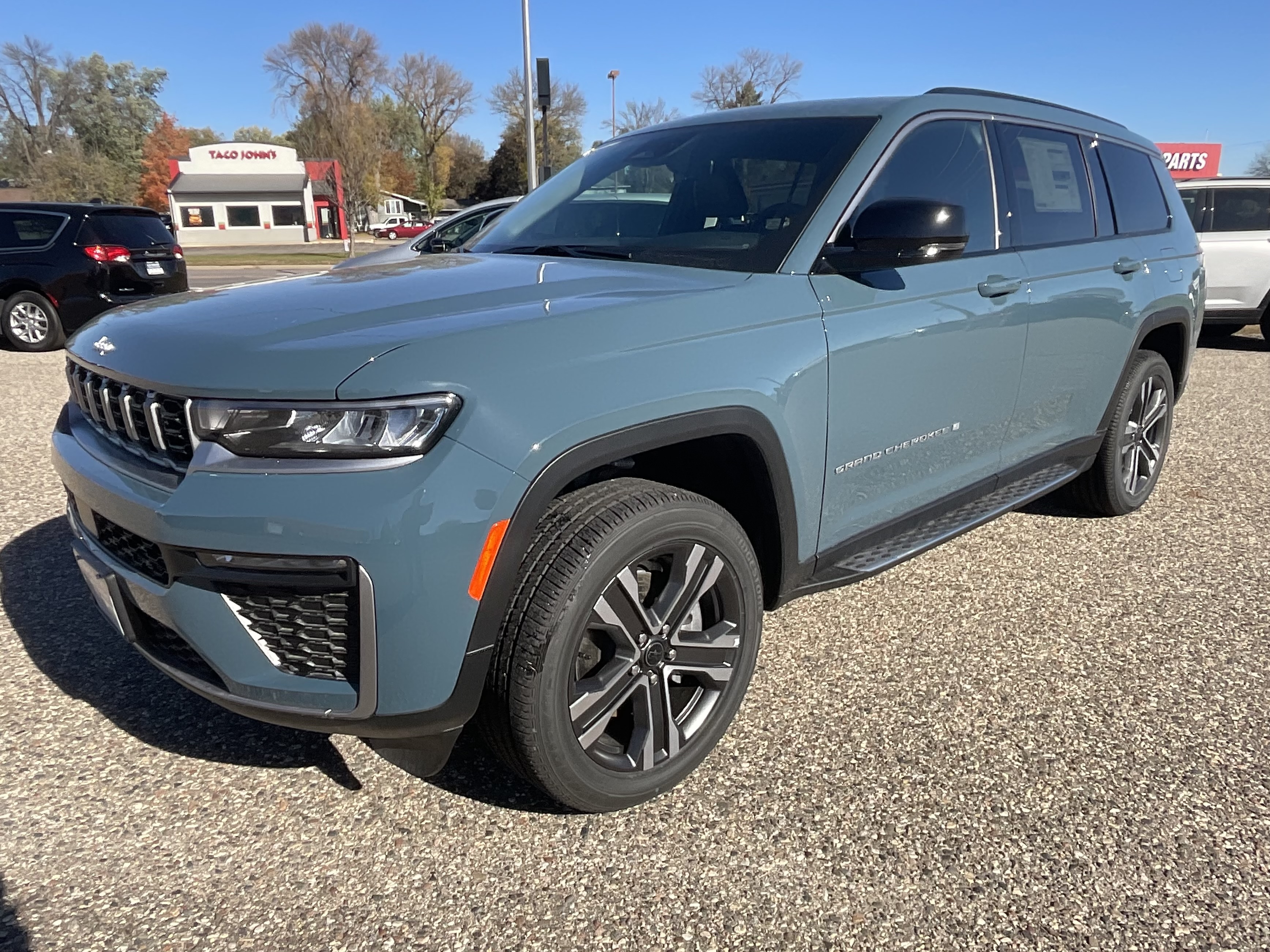 2027 Jeep Grand Cherokee L