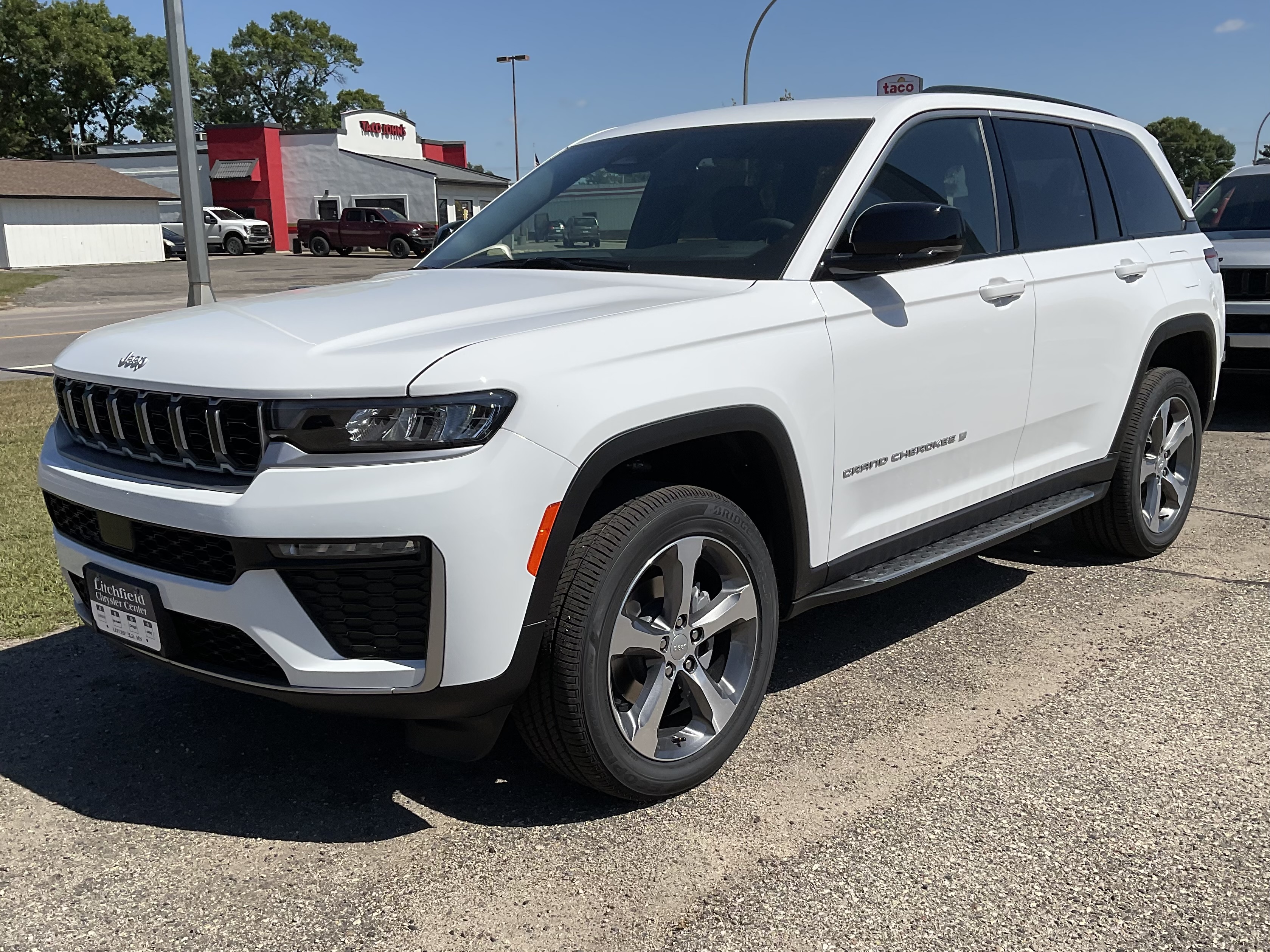 2026 Jeep Grand Cherokee LIMITED 4X4 6200LB TOW PKG SAFEST 4X4 Sport Utility
