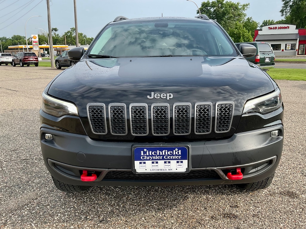 2020 Jeep Cherokee Trailhawk photo 2