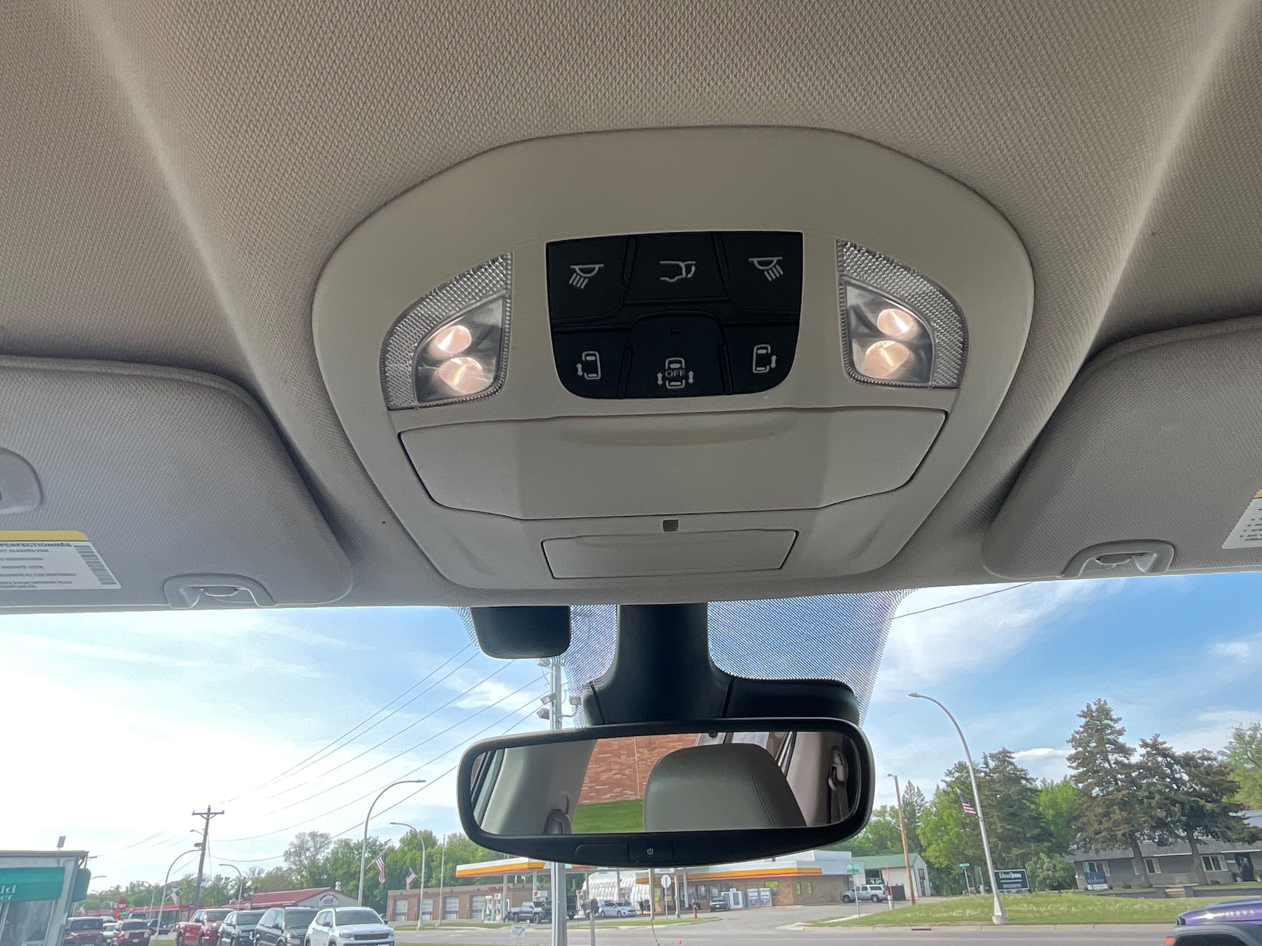 View vehicle photo 7