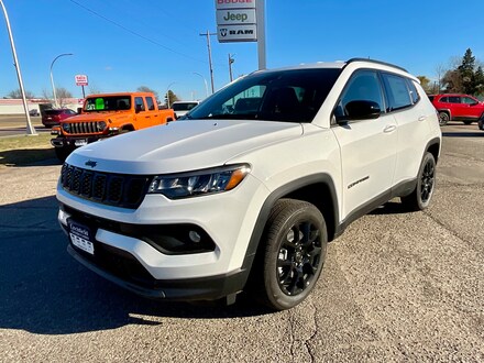 2026 Jeep Compass LATITUDE ALTITUDE 4X4 HEATED SEATS/WHEEL AS LOW AS $28223 Sport Utility