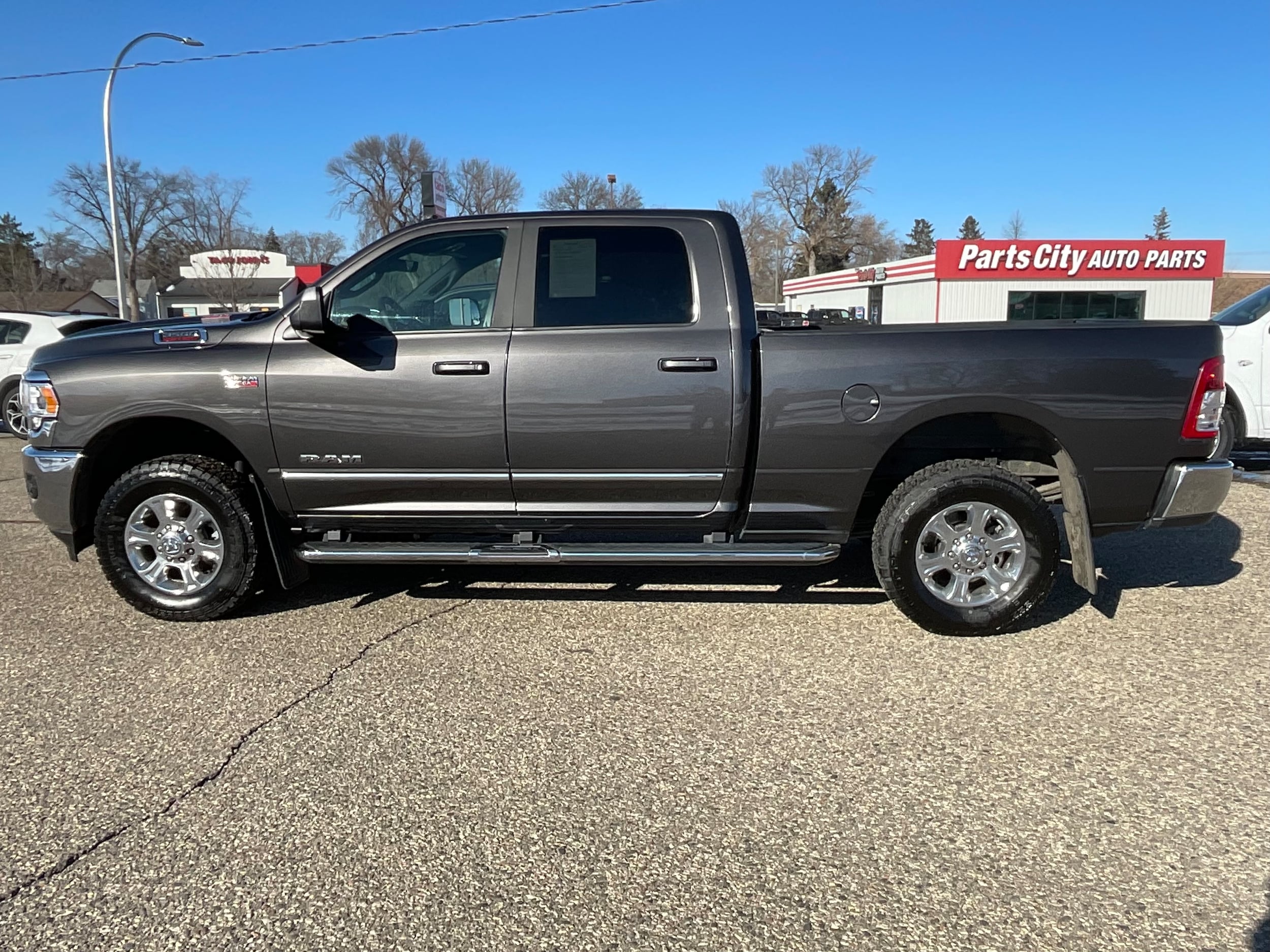 Used 2022 RAM Ram 3500 Pickup Big Horn with VIN 3C63R3DJ5NG193442 for sale in Litchfield, Minnesota
