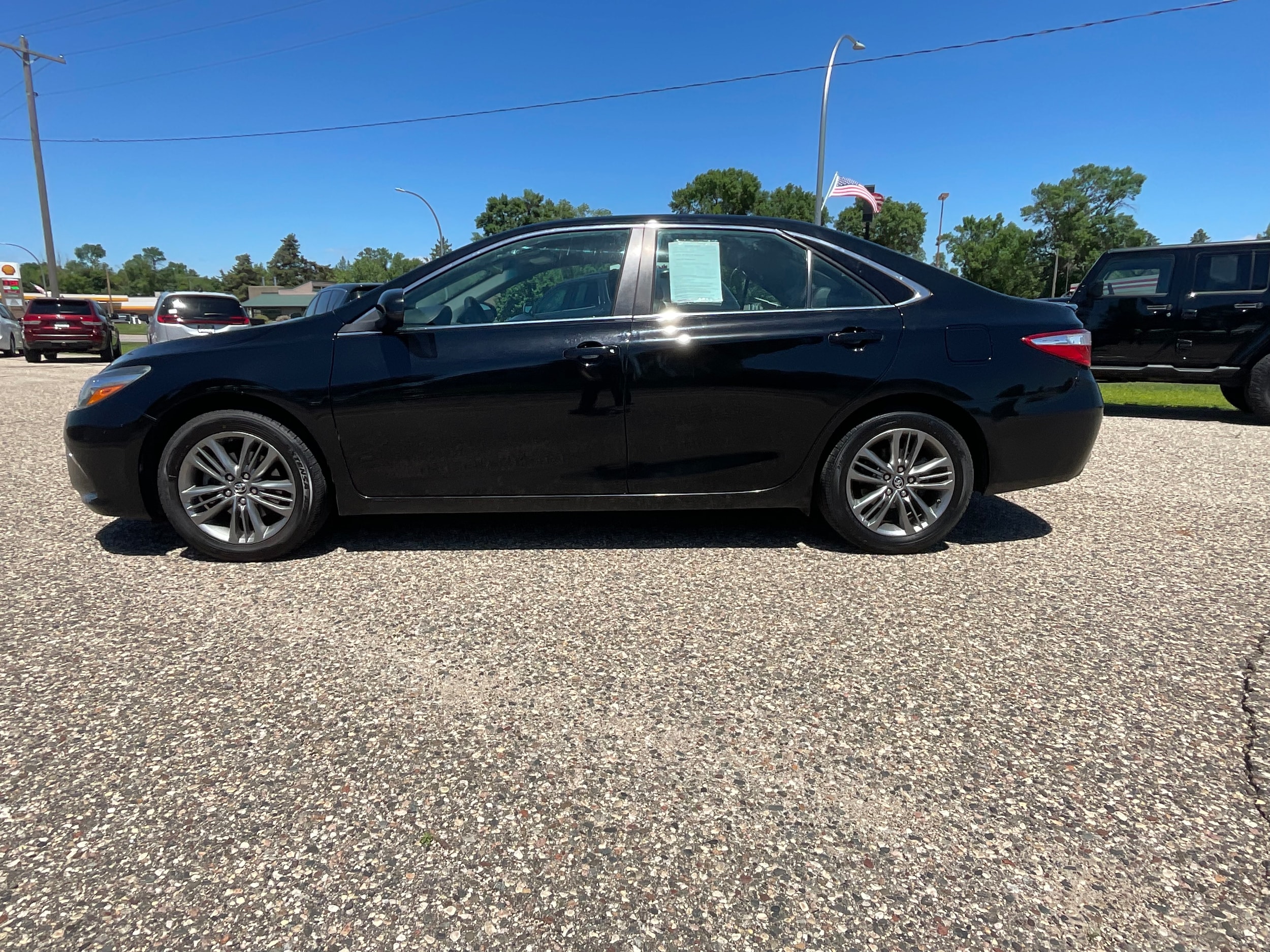 Used 2016 Toyota Camry Special Edition with VIN 4T1BF1FK7GU600986 for sale in Litchfield, Minnesota
