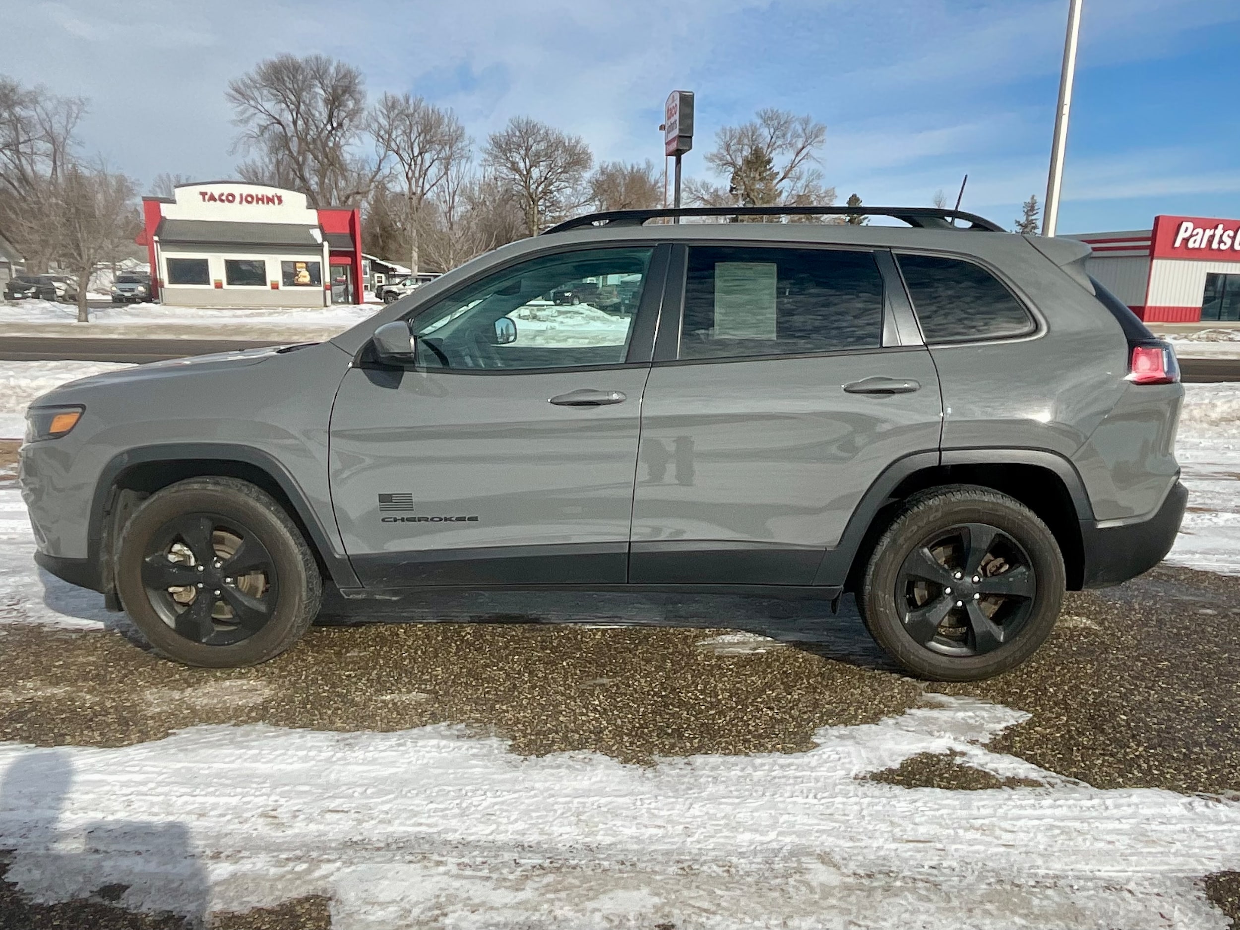 Used 2021 Jeep Cherokee Freedom with VIN 1C4PJMCB6MD202601 for sale in Litchfield, Minnesota