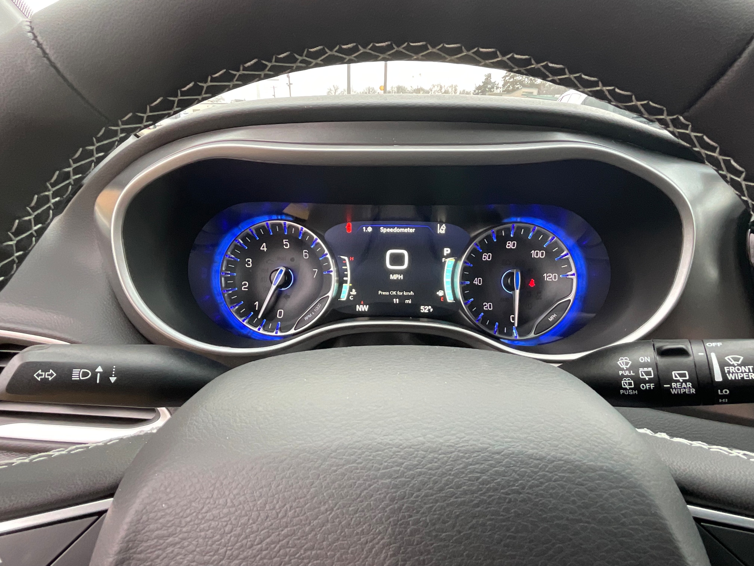 2026 Chrysler Voyager LX - Photo 10
