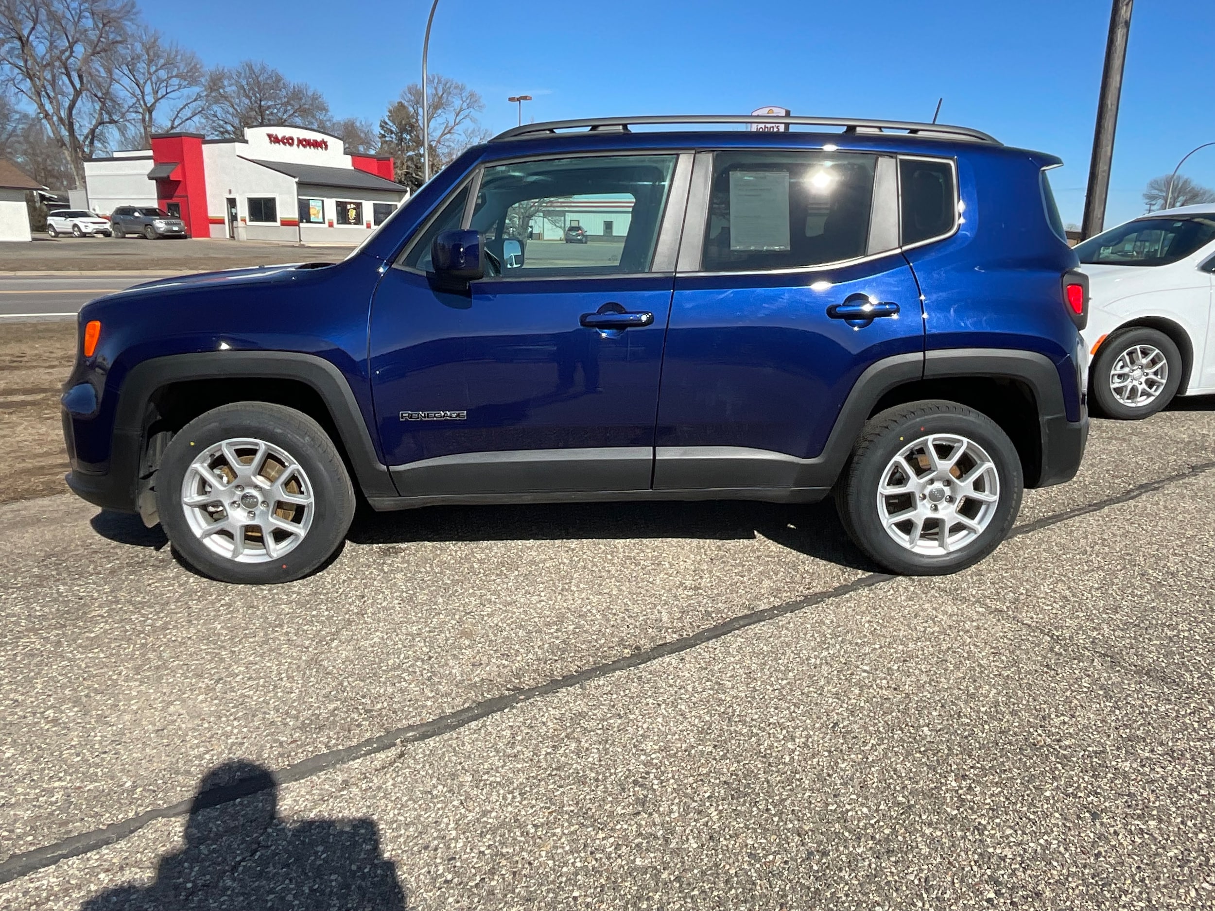 Used 2021 Jeep Renegade Latitude with VIN ZACNJDBB8MPN31842 for sale in Litchfield, Minnesota