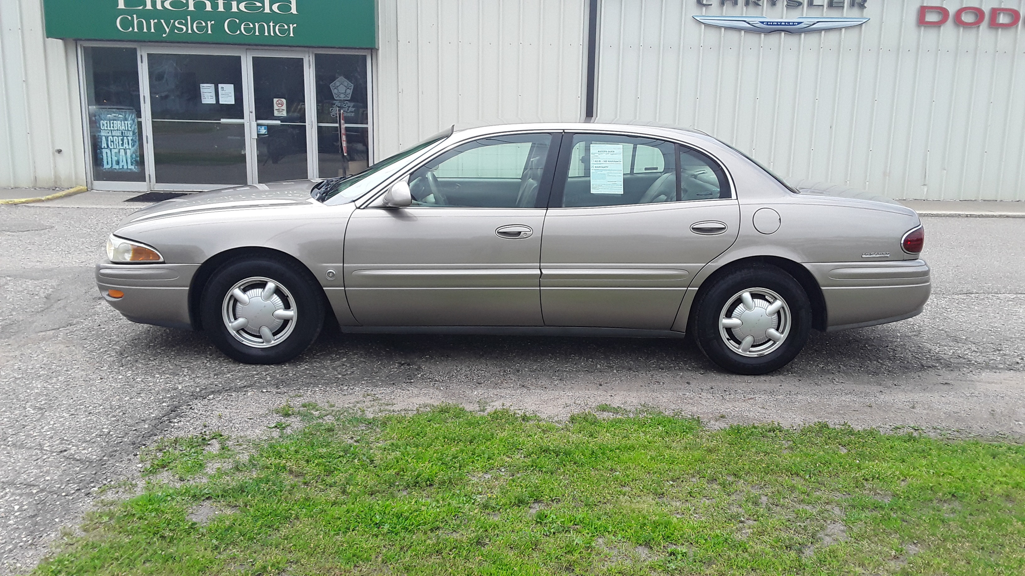 Used 2000 Buick LeSabre Limited with VIN 1G4HR54K4YU101169 for sale in Litchfield, Minnesota