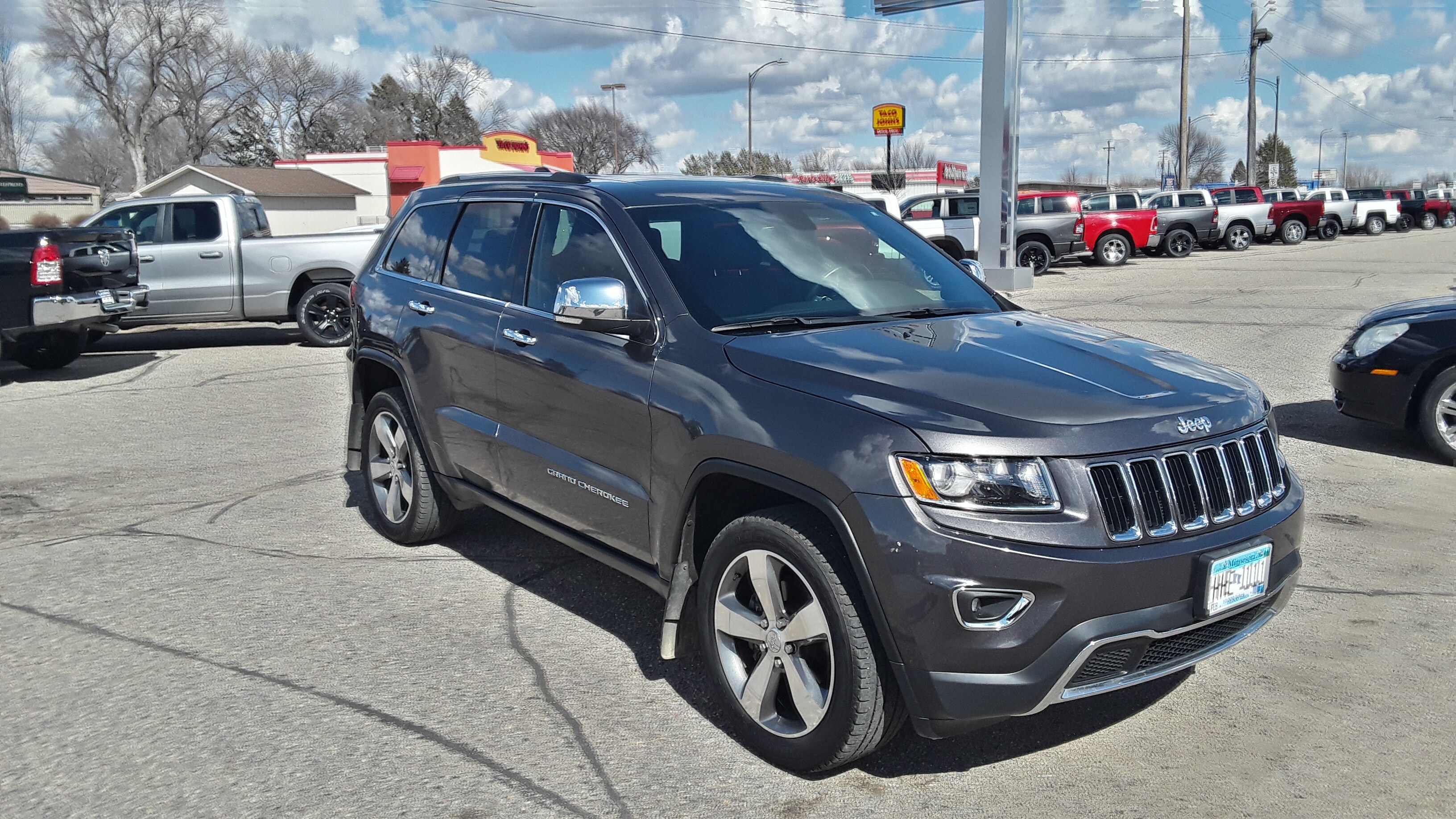 Used 2016 Jeep Grand Cherokee Limited with VIN 1C4RJFBG6GC310728 for sale in Litchfield, Minnesota