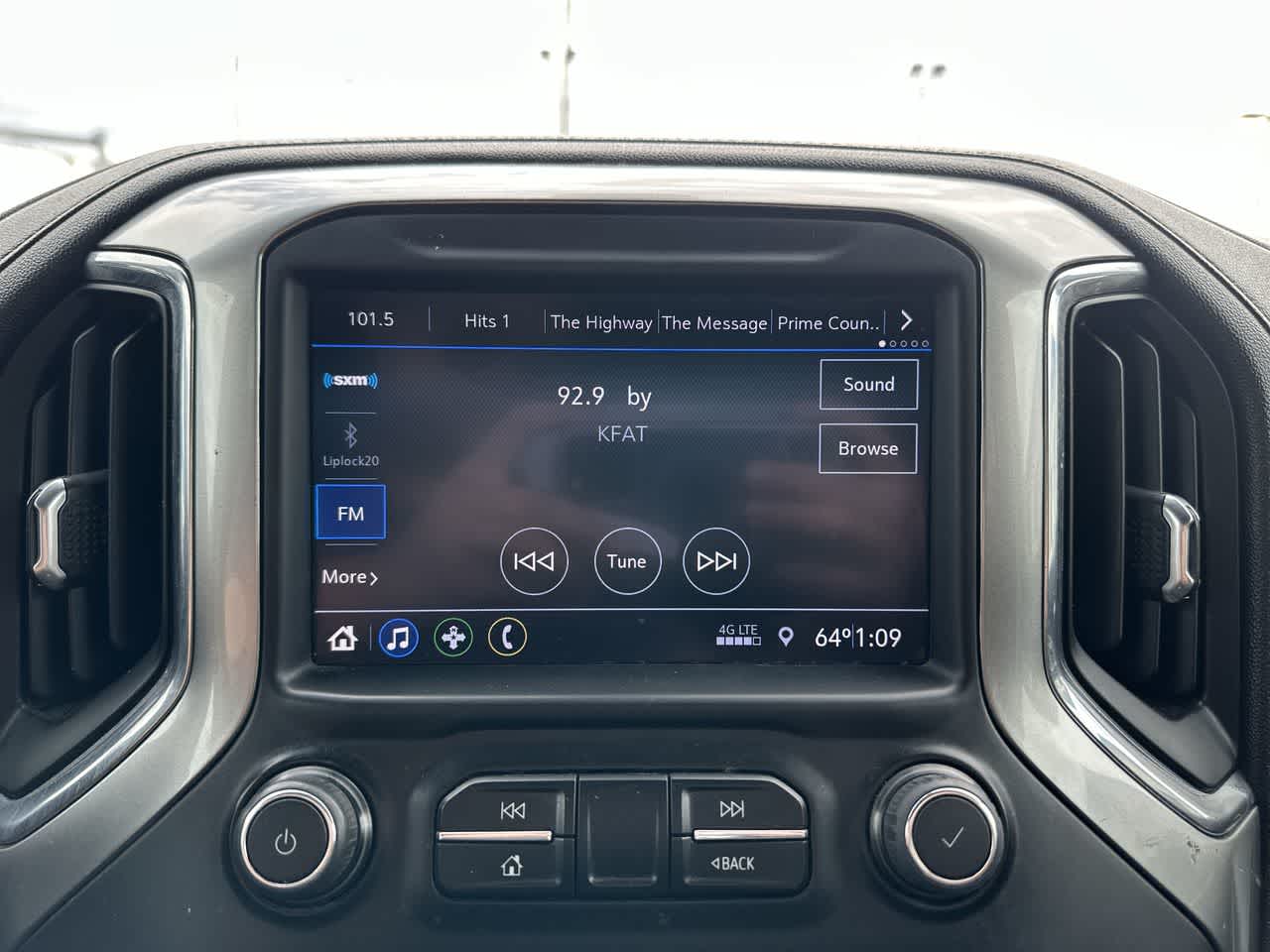 Thumbnail: 2021 Chevrolet Silverado 1500 - 9