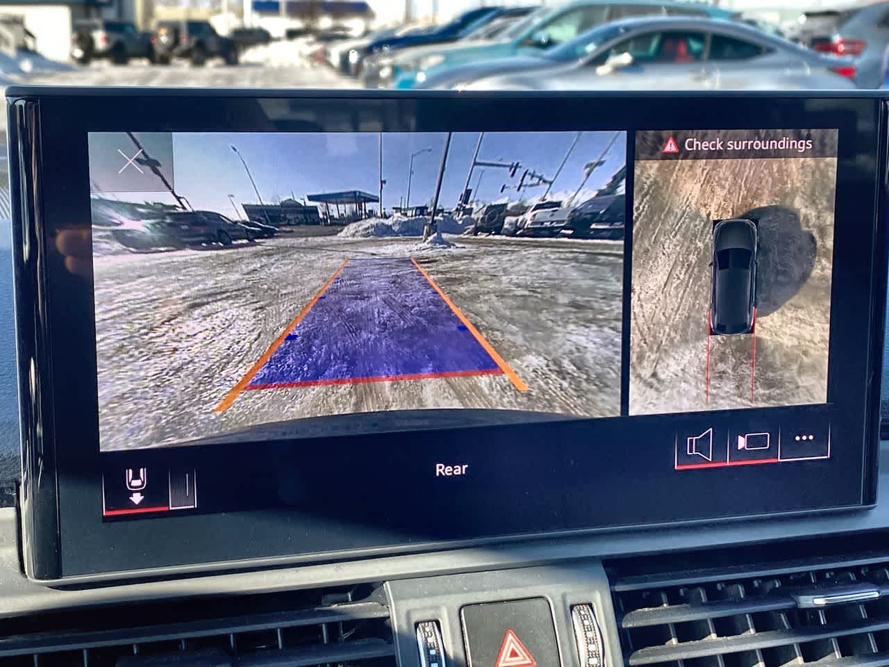 Thumbnail: 2022 Audi Q5 - 16