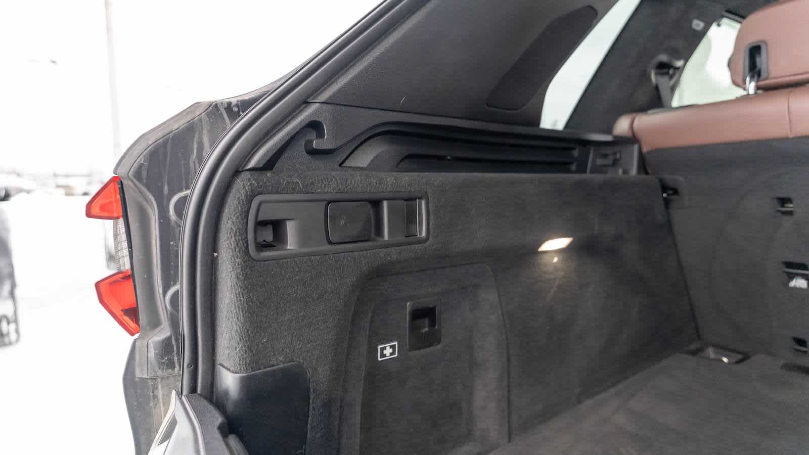 Thumbnail: 2021 BMW X5 - 16