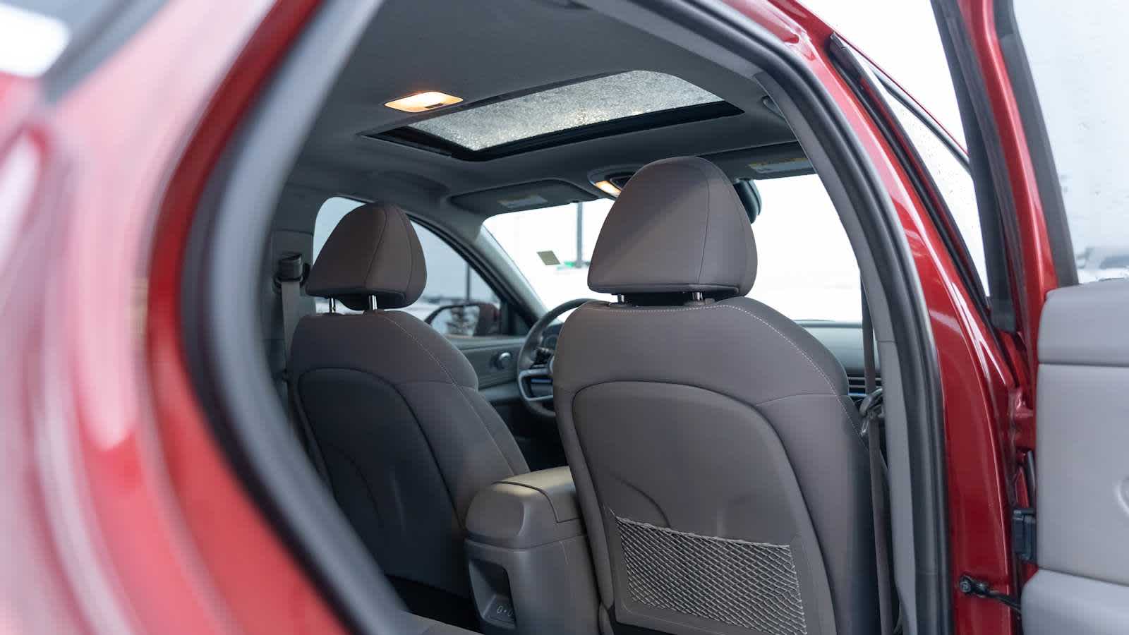 Thumbnail: 2024 Hyundai Elantra - 24