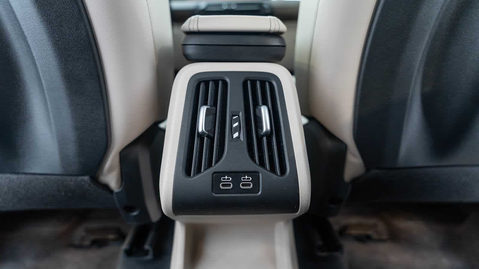 Thumbnail: 2025 BMW X1 - 30