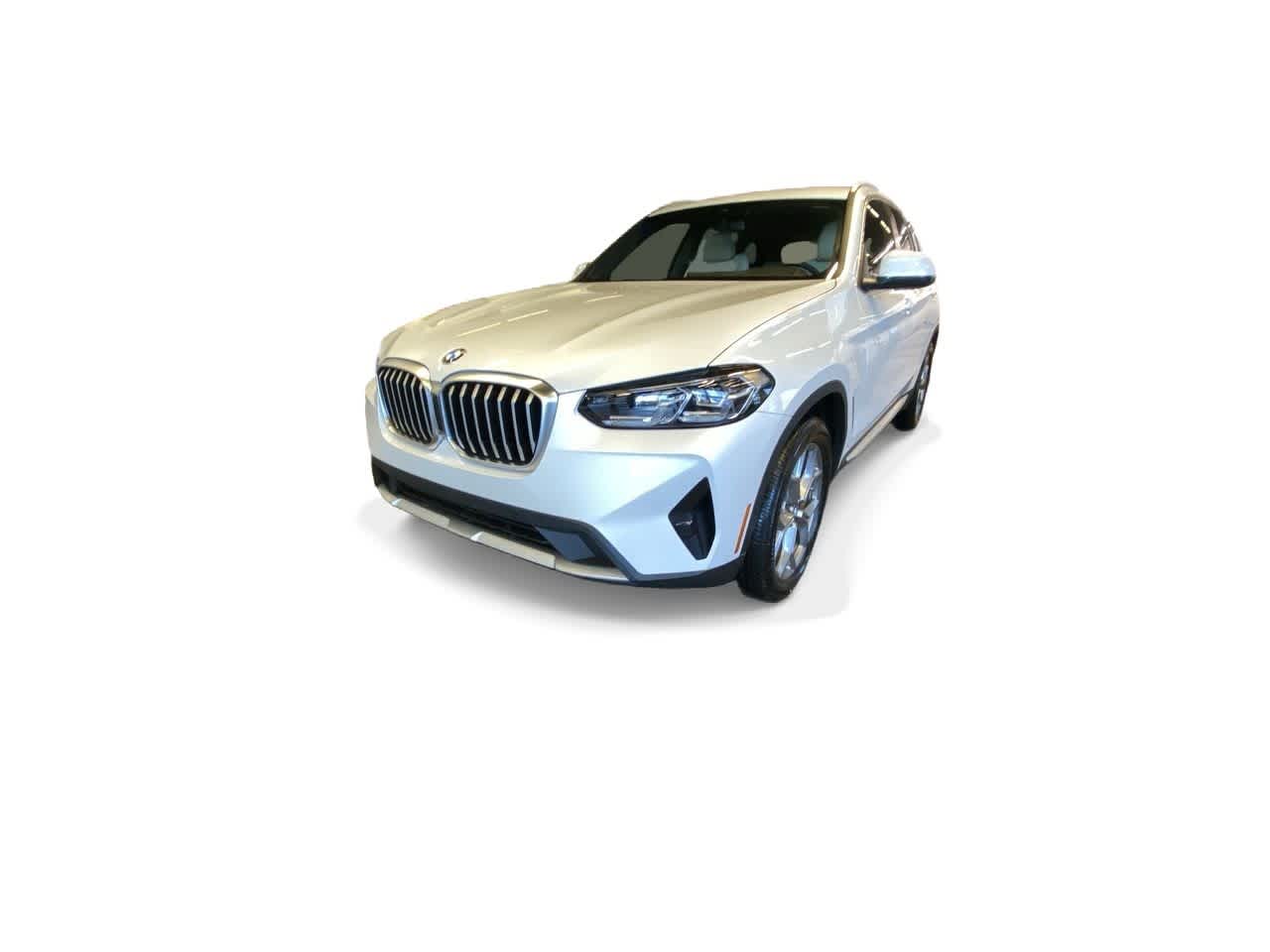 2022 BMW X3 30i's photo