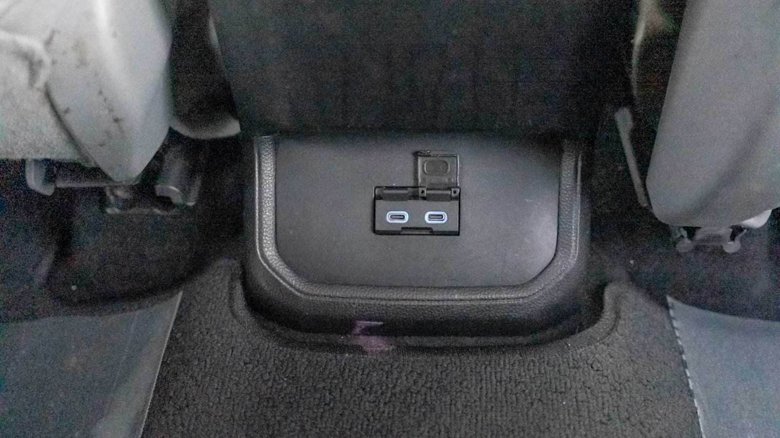 Thumbnail: 2022 Toyota Highlander - 23