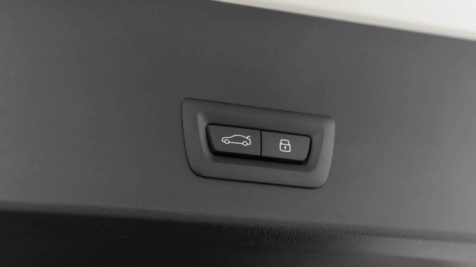 Thumbnail: 2026 BMW X3 - 11