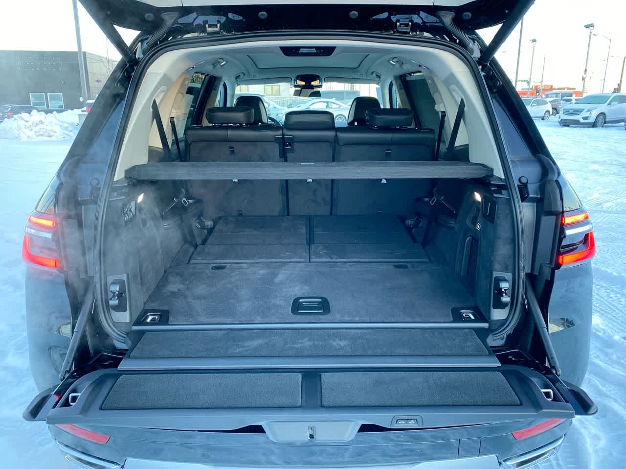 Thumbnail: 2025 BMW X7 - 19