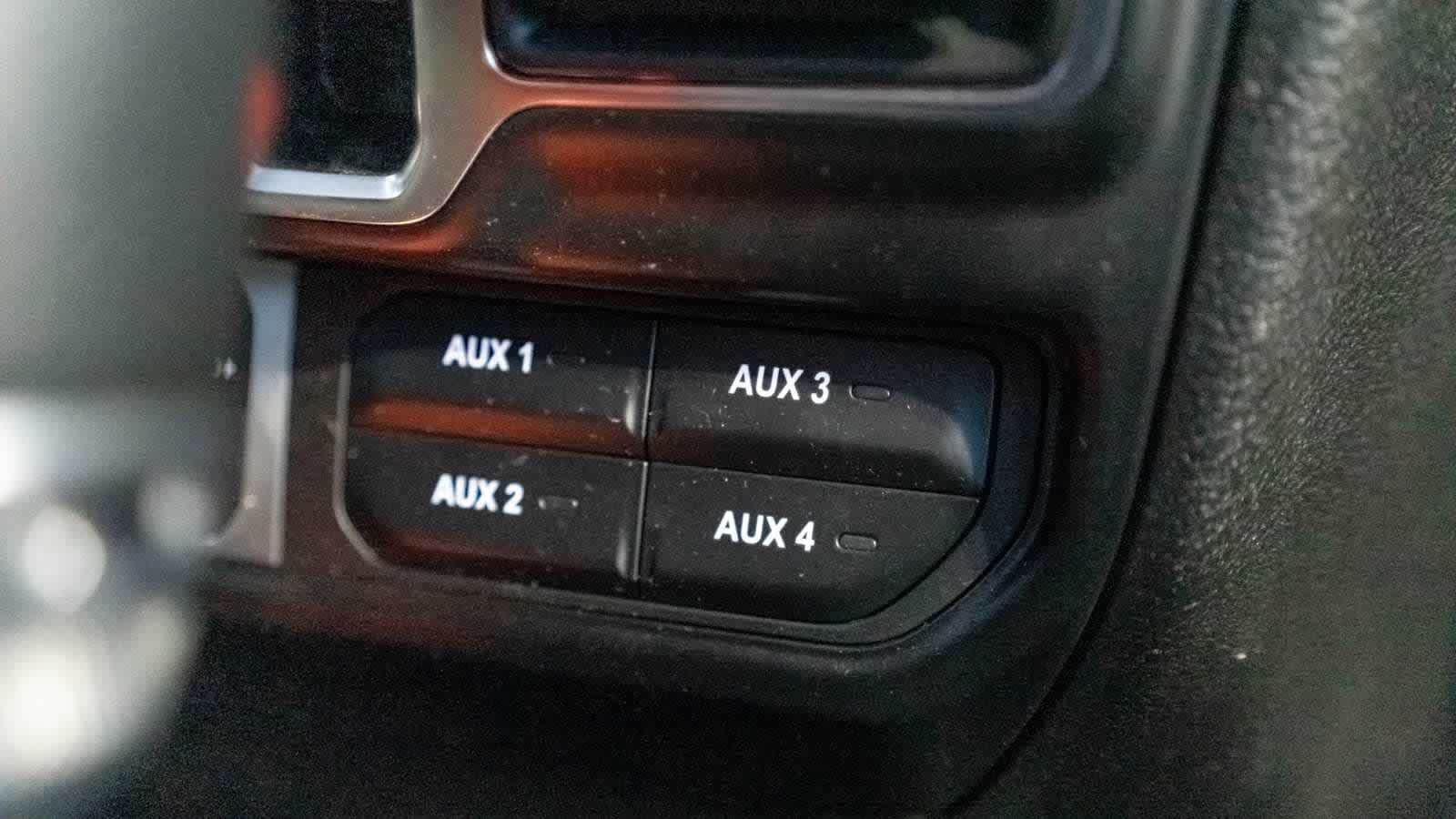 Thumbnail: 2024 Jeep Wrangler - 34