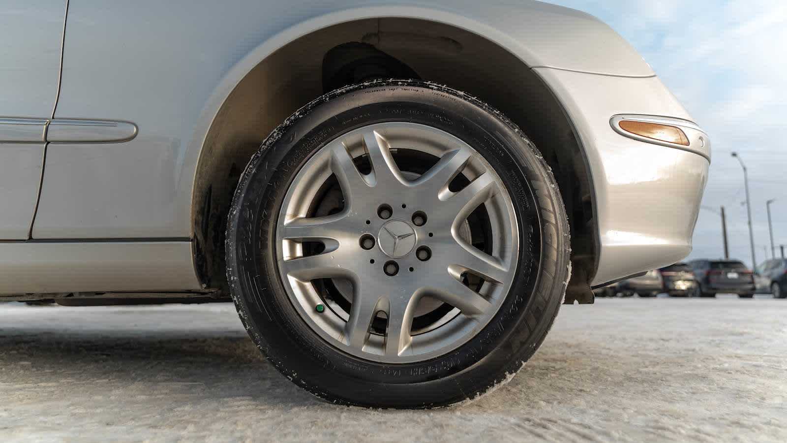 Thumbnail: 2004 Mercedes-Benz E-Class - 20