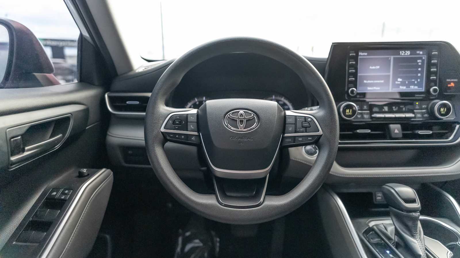 Thumbnail: 2022 Toyota Highlander - 34