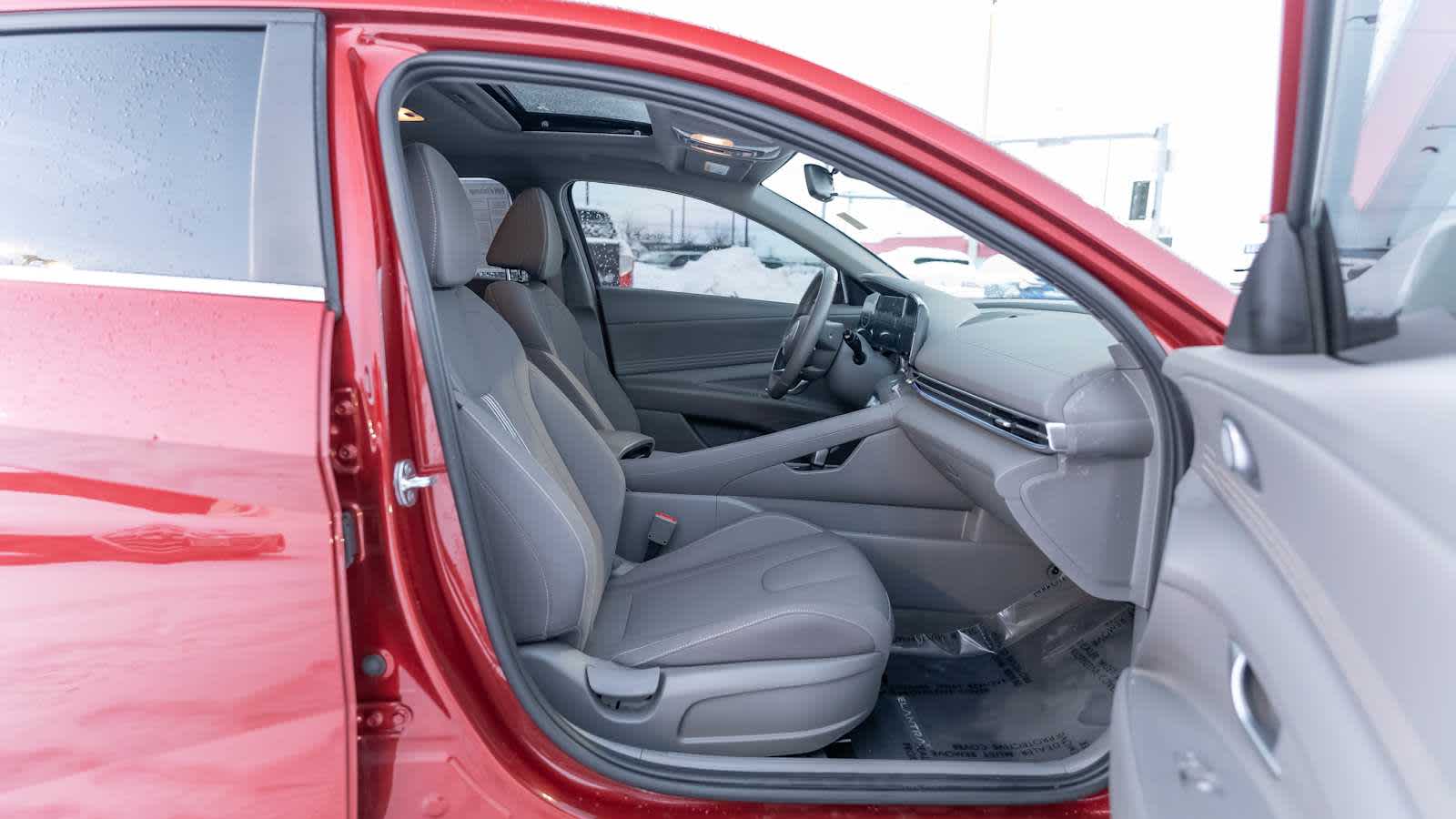 Thumbnail: 2024 Hyundai Elantra - 16