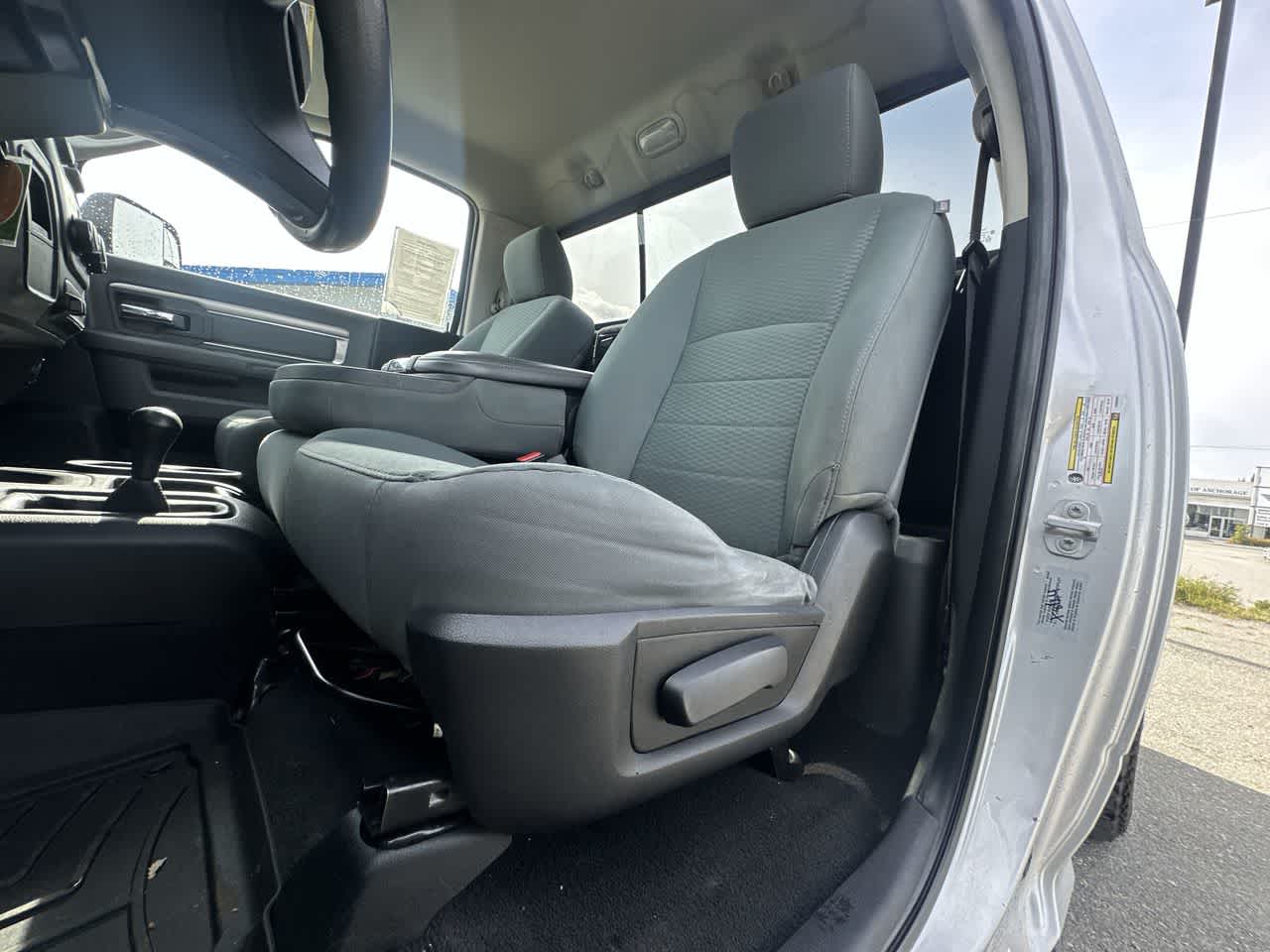2017 Ram 3500 Tradesman photo 4