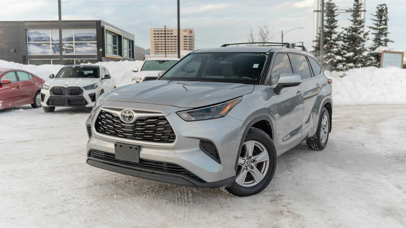 Thumbnail: 2022 Toyota Highlander - 1