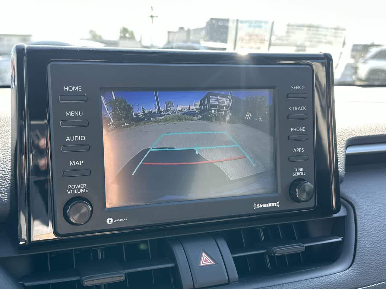 Thumbnail: 2022 Toyota RAV4 - 10