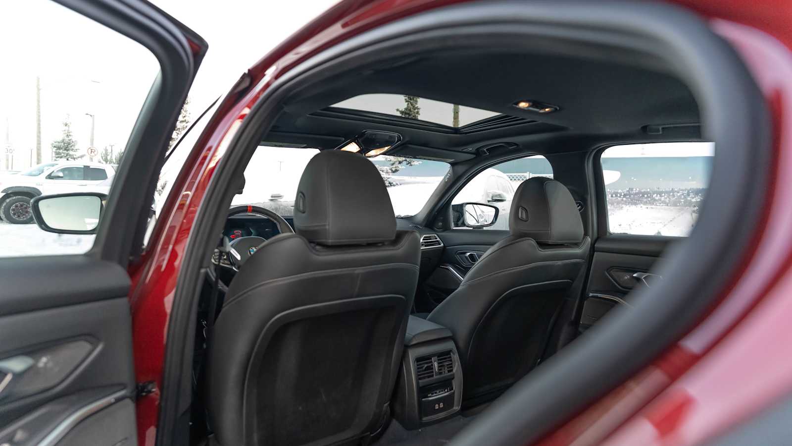 Thumbnail: 2025 BMW 3 Series - 26