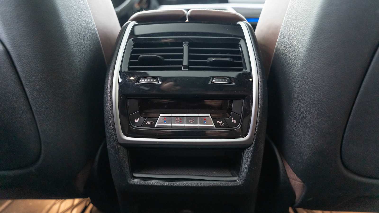 Thumbnail: 2021 BMW X5 - 39