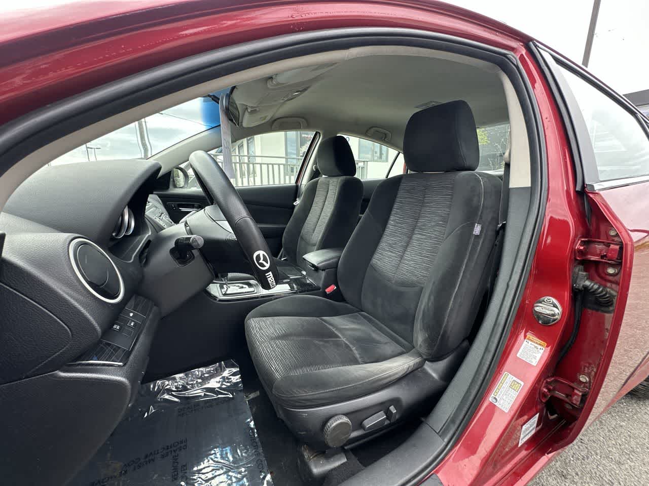 Used 2009 Mazda MAZDA6 i Touring with VIN 1YVHP82AX95M36724 for sale in Anchorage, AK